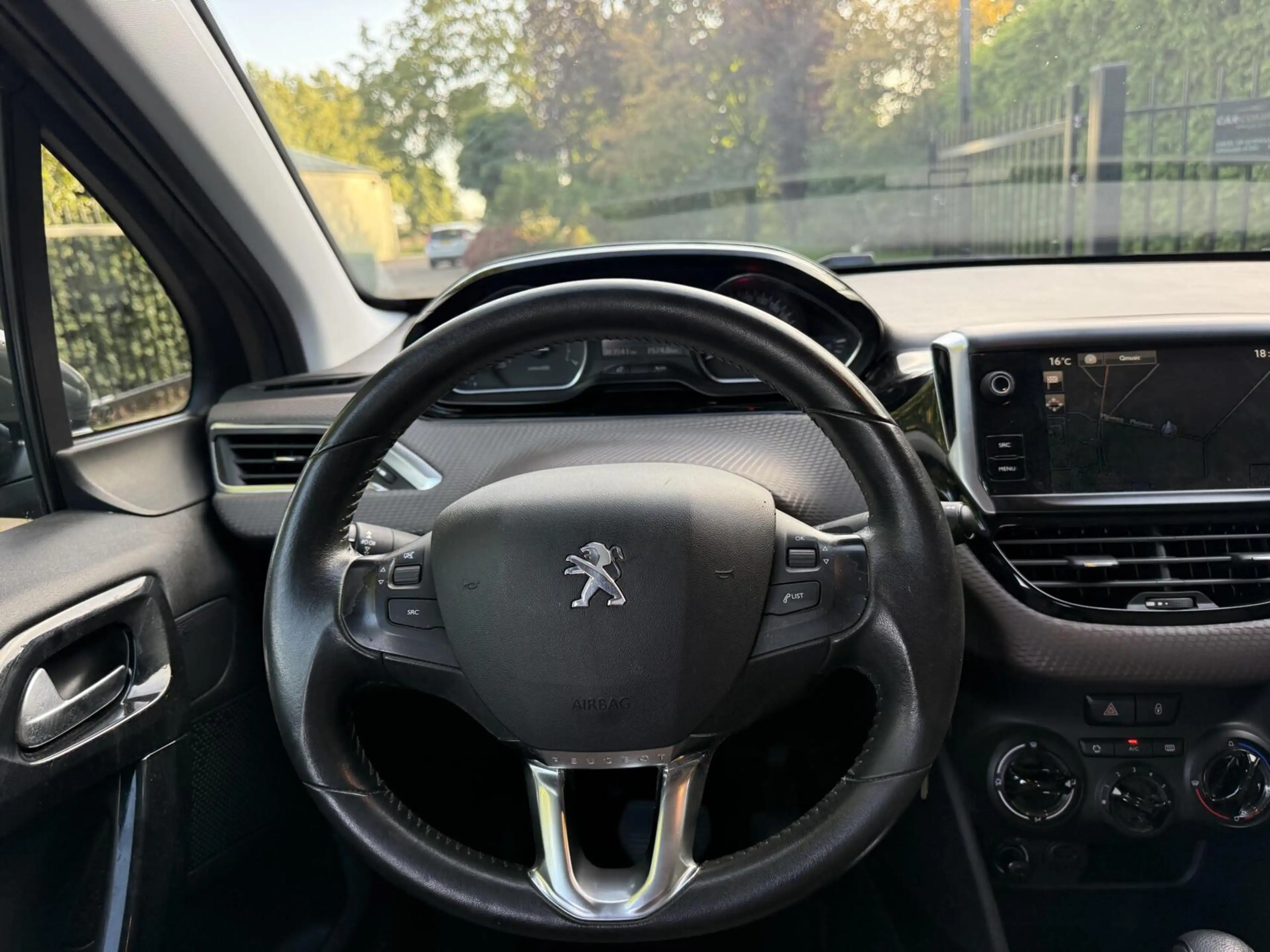 Peugeot 2008 1.2 PureTech| Automaat| Nieuwe distributieriem — photo 11
