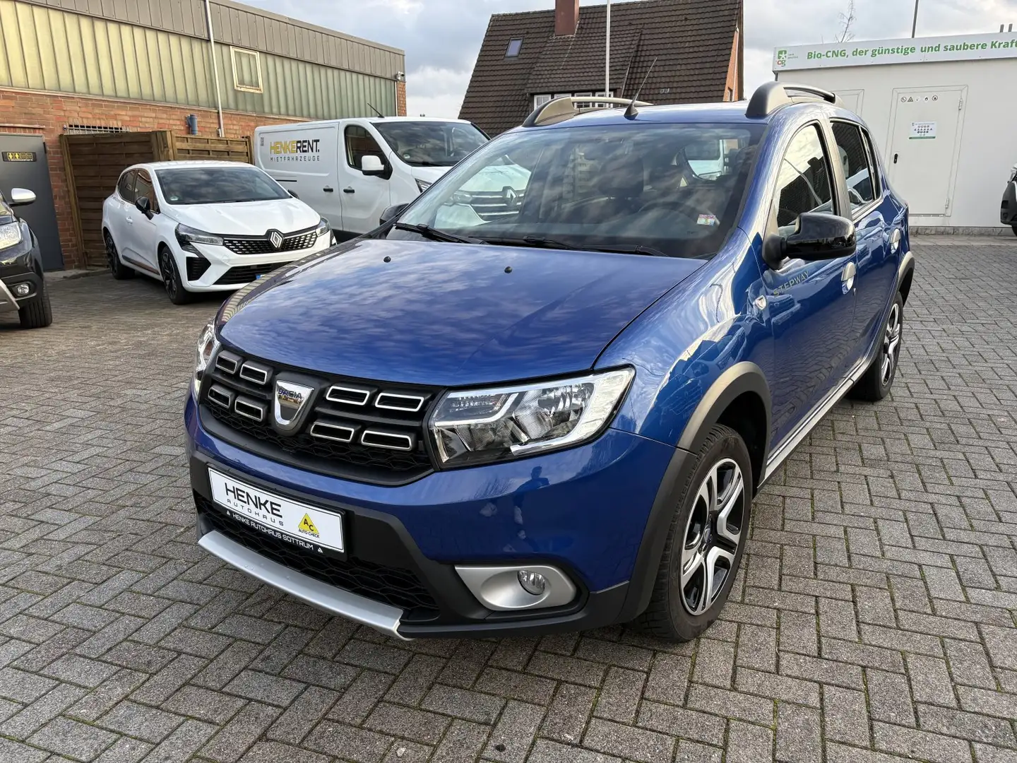 Dacia Sandero Sandero II 1.0 TCe 100 Stepway Celebration (EURO 6 Blau - 2