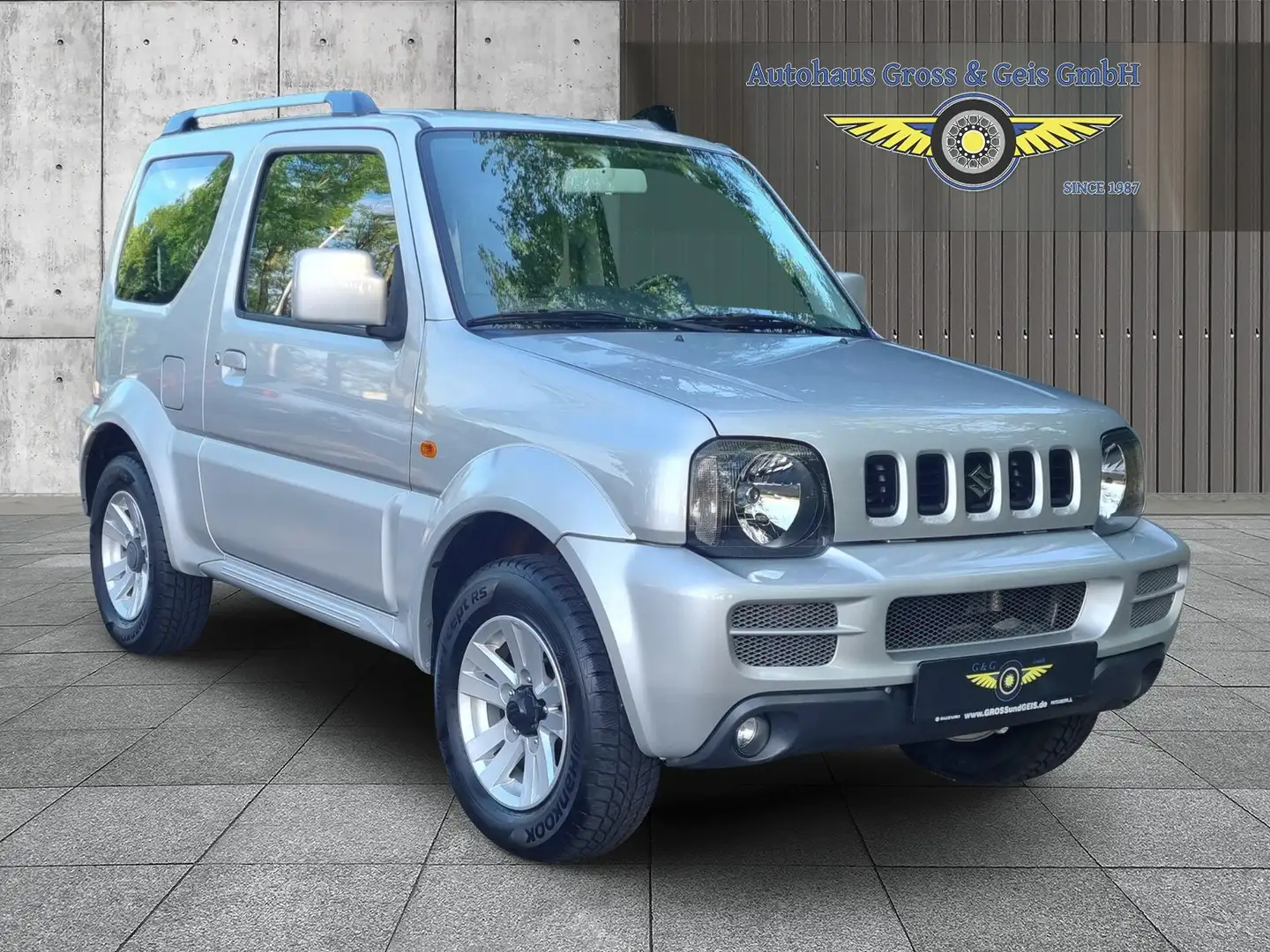 Suzuki Jimny Style Silber - 2