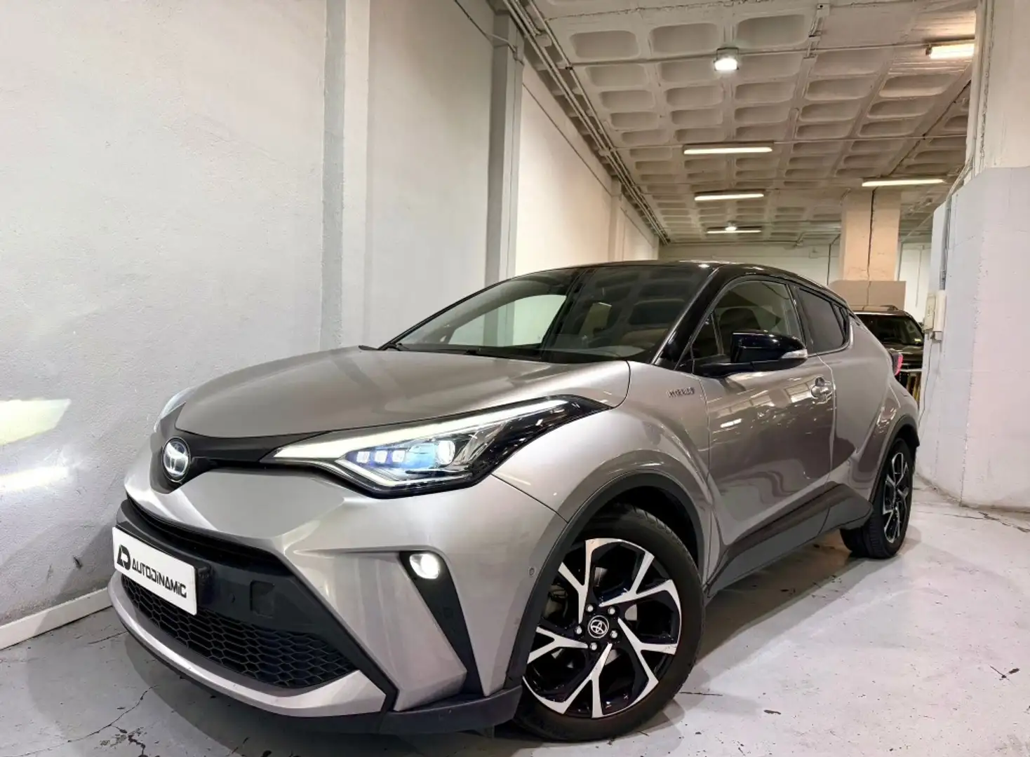 Toyota C-HR 180H Dynamic Gris - 1