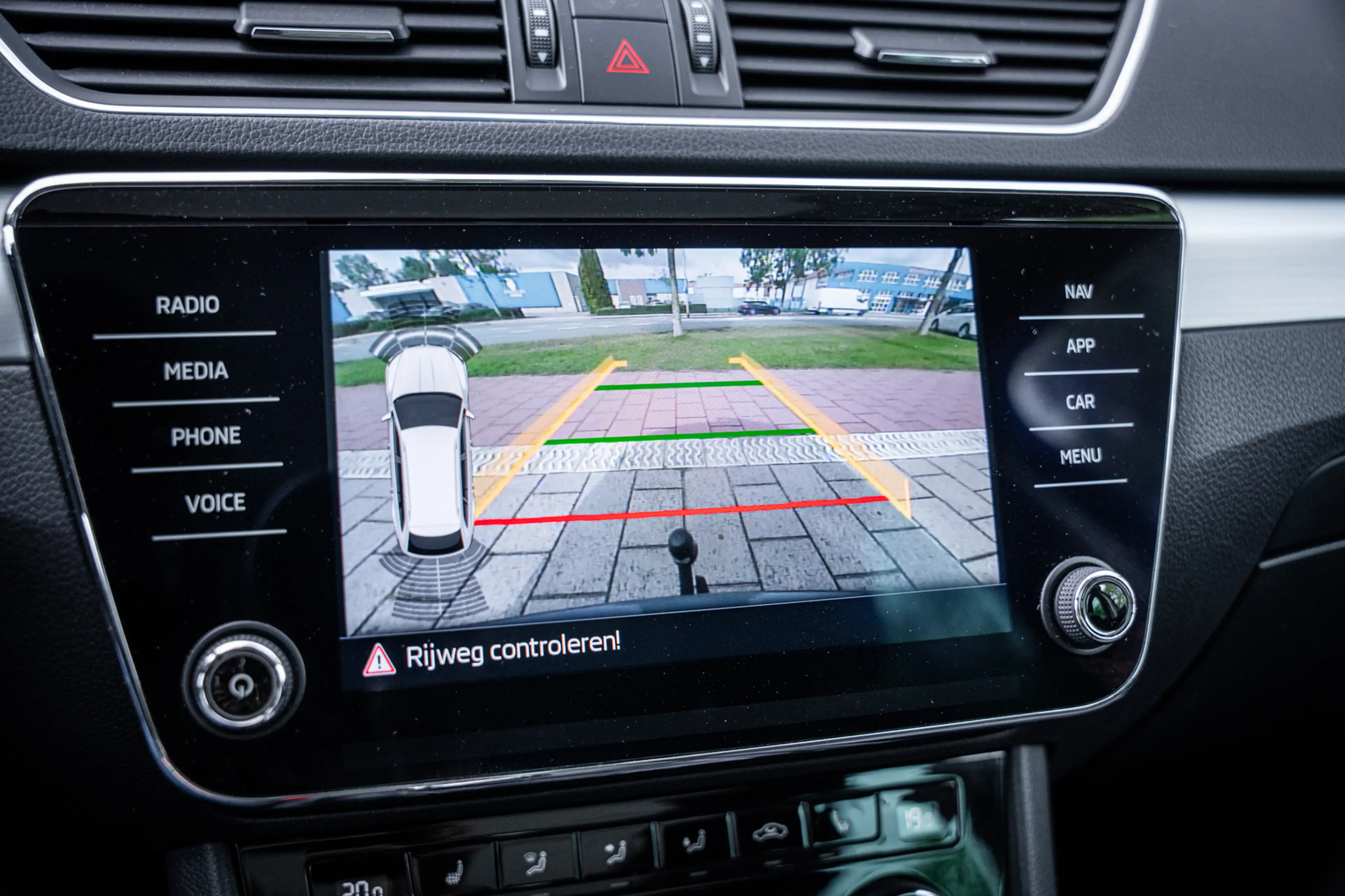 Skoda Superb Combi 1.5 TSI ACT Ambition Business|Trekh|Pano|Mem — photo 27