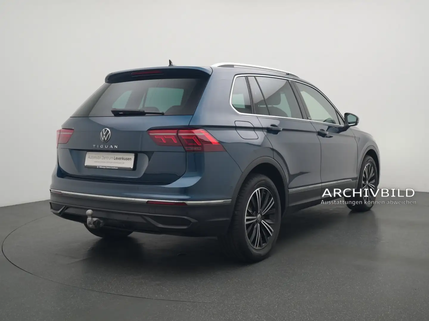 Volkswagen Tiguan AHK NAVI ACC LED SHZ Noir - 2