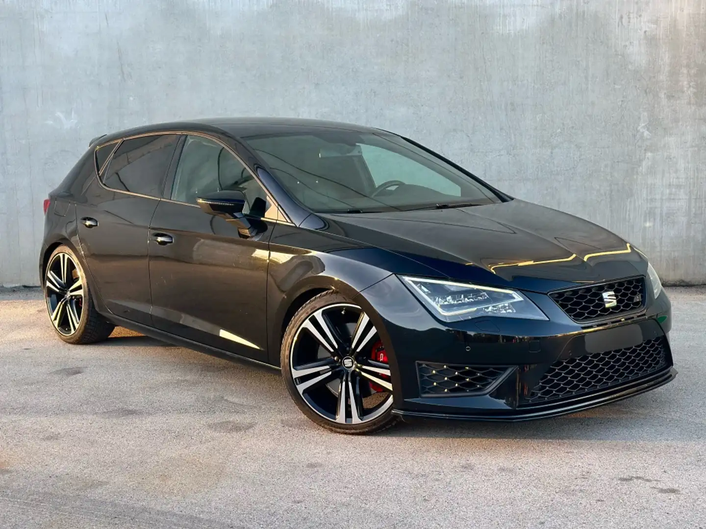 SEAT Leon 2.0 TSI S&S Cupra 280 Noir - 2