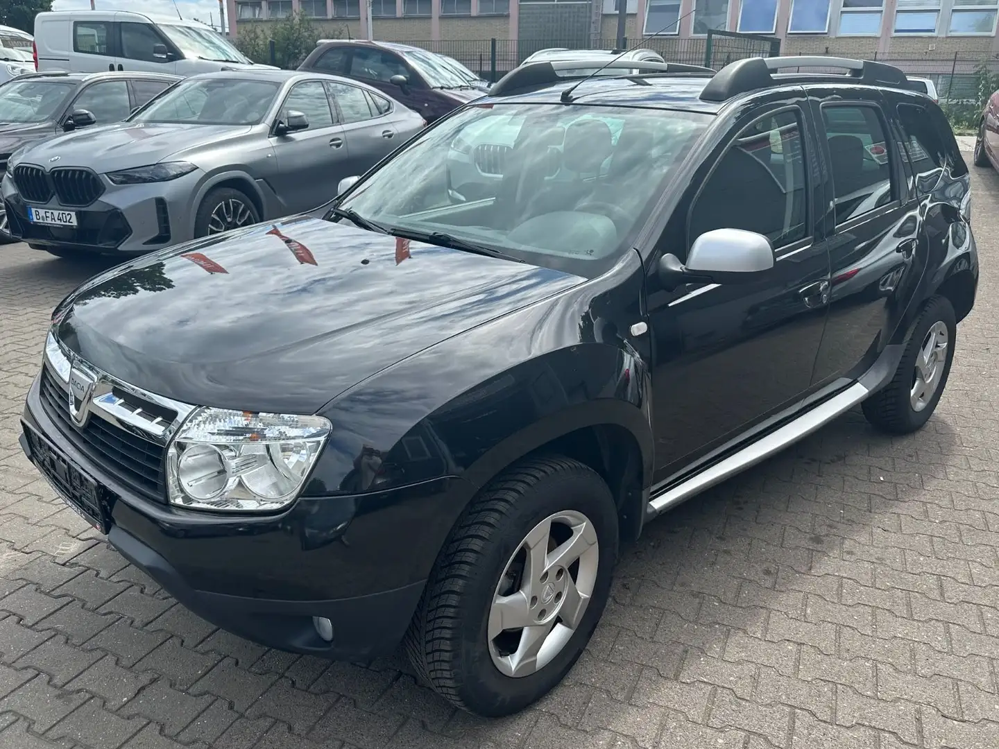 Dacia Duster I Prestige 1.Hand Leder Klima Schwarz - 1
