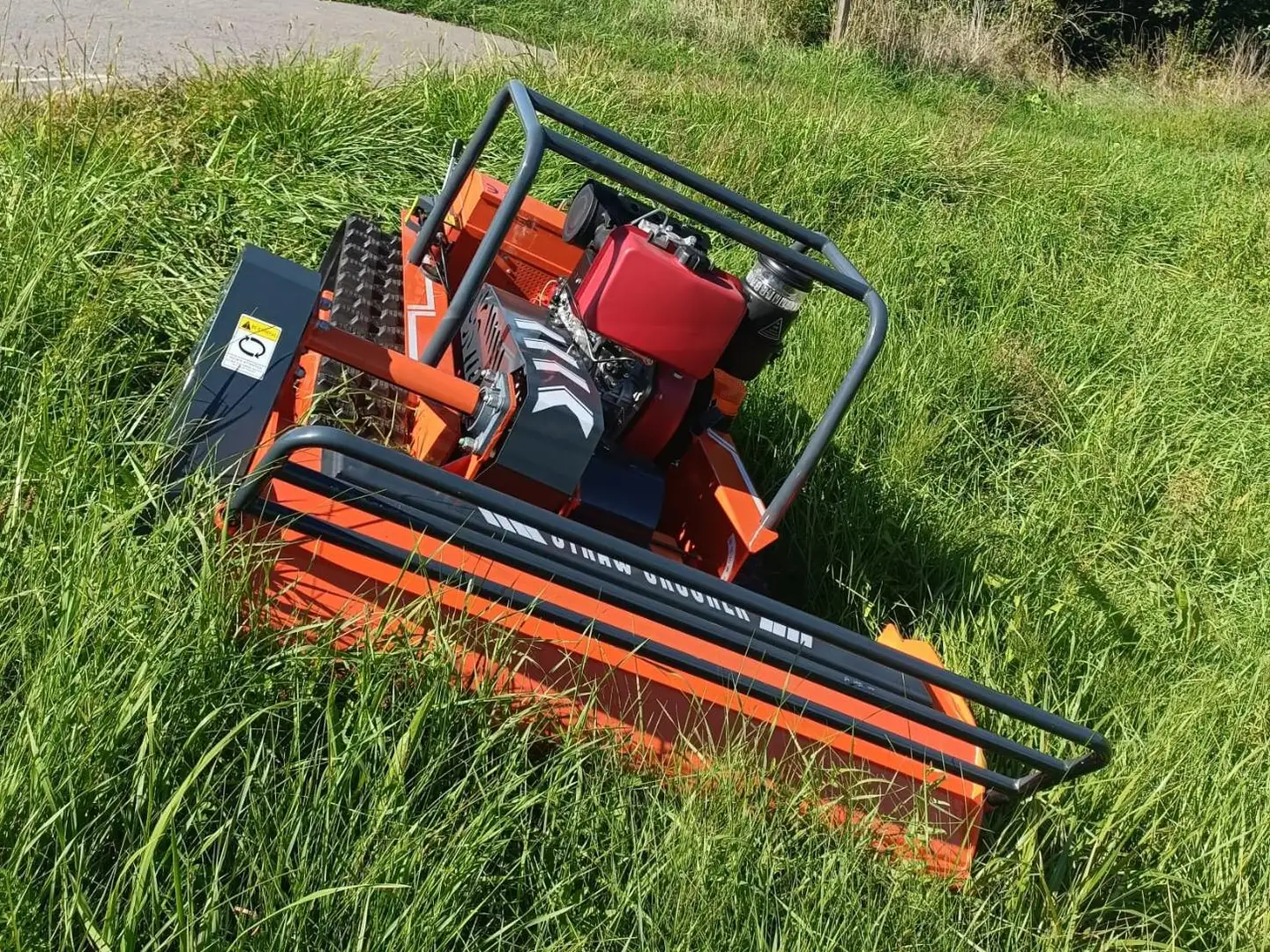 Sonstige Ferngest. Y Schlegelmulcher mit Hybrid Antrieb - 2
