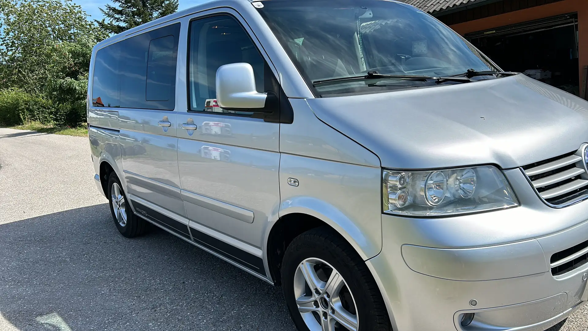 Volkswagen T5 Multivan Silber - 1