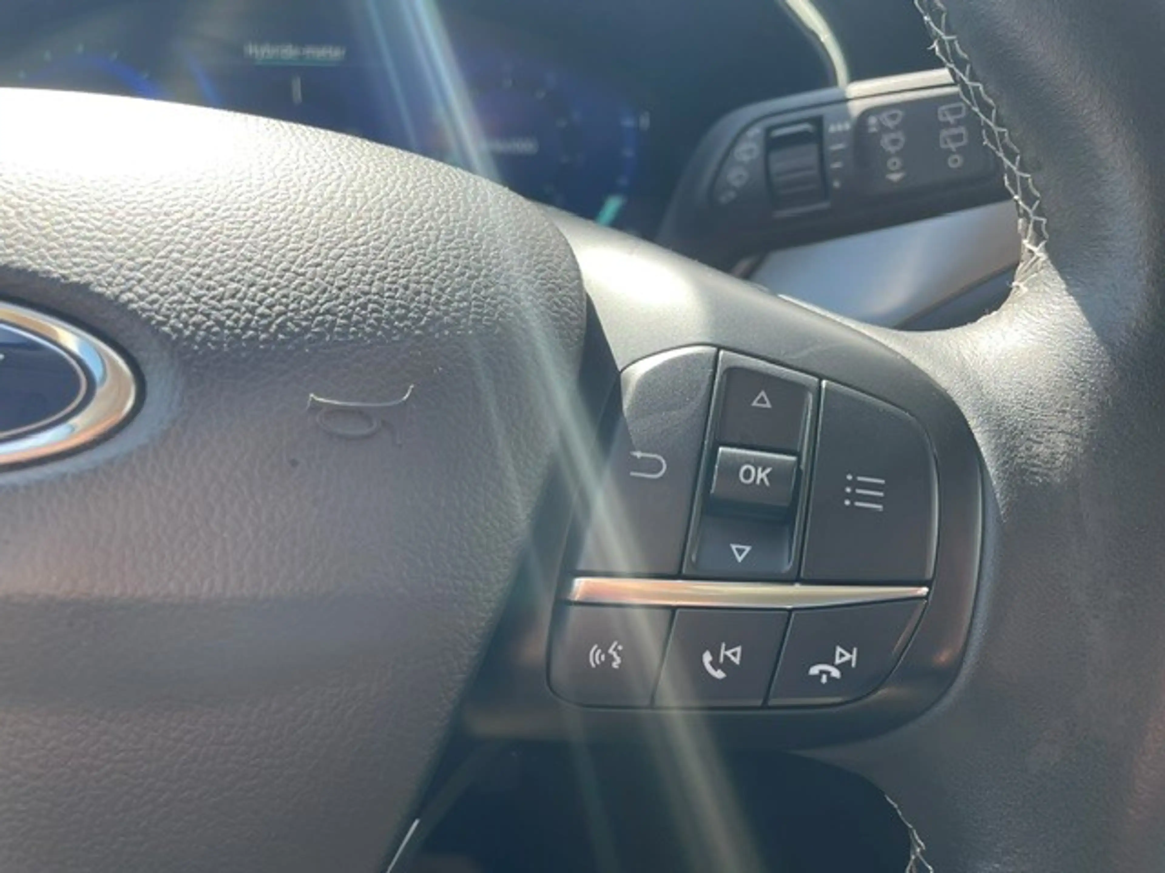 Ford Focus 1.0 EcoBoost Hybrid Active X Business — photo 6