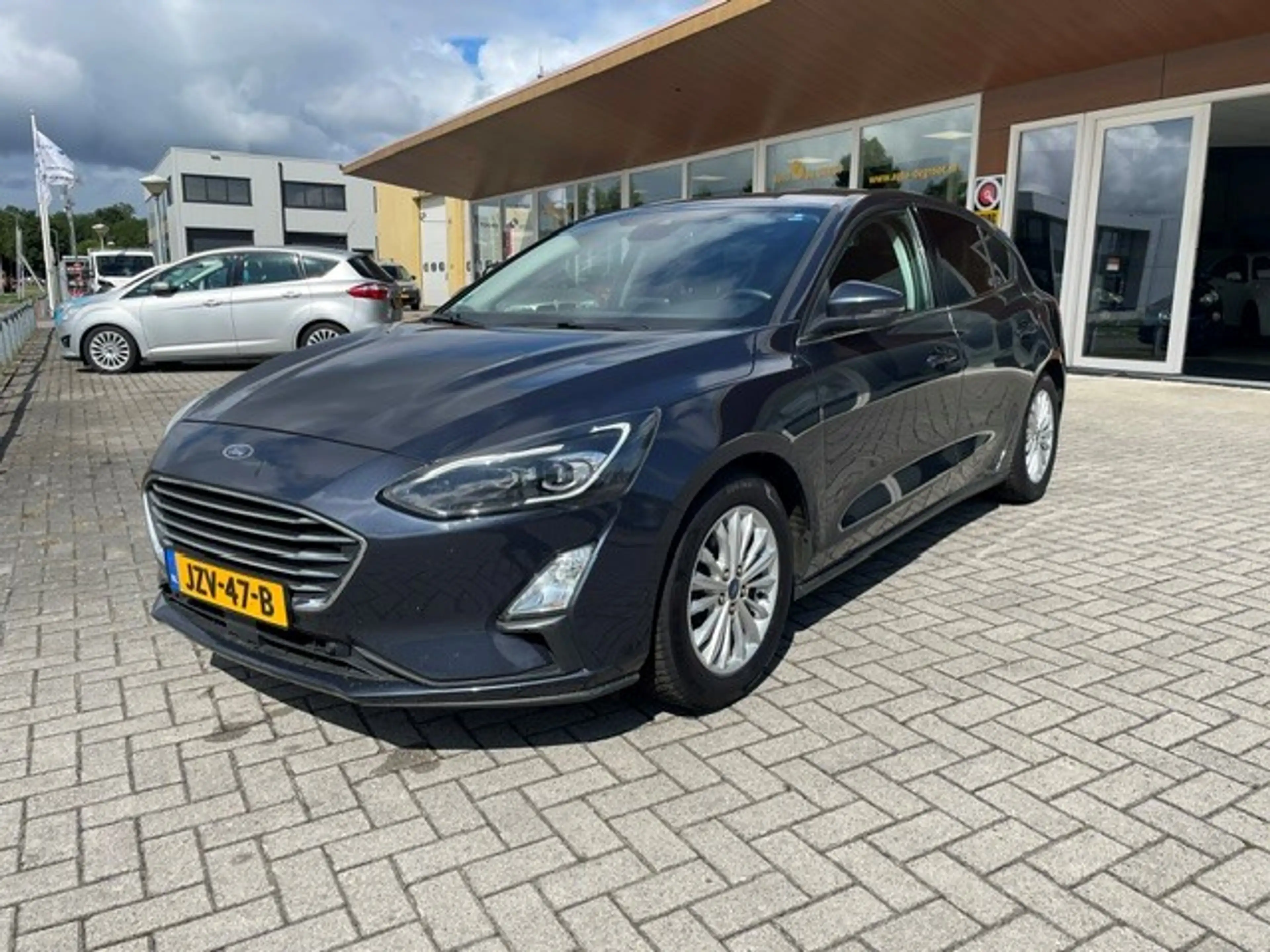 Ford Focus 1.0 EcoBoost Hybrid Active X Business