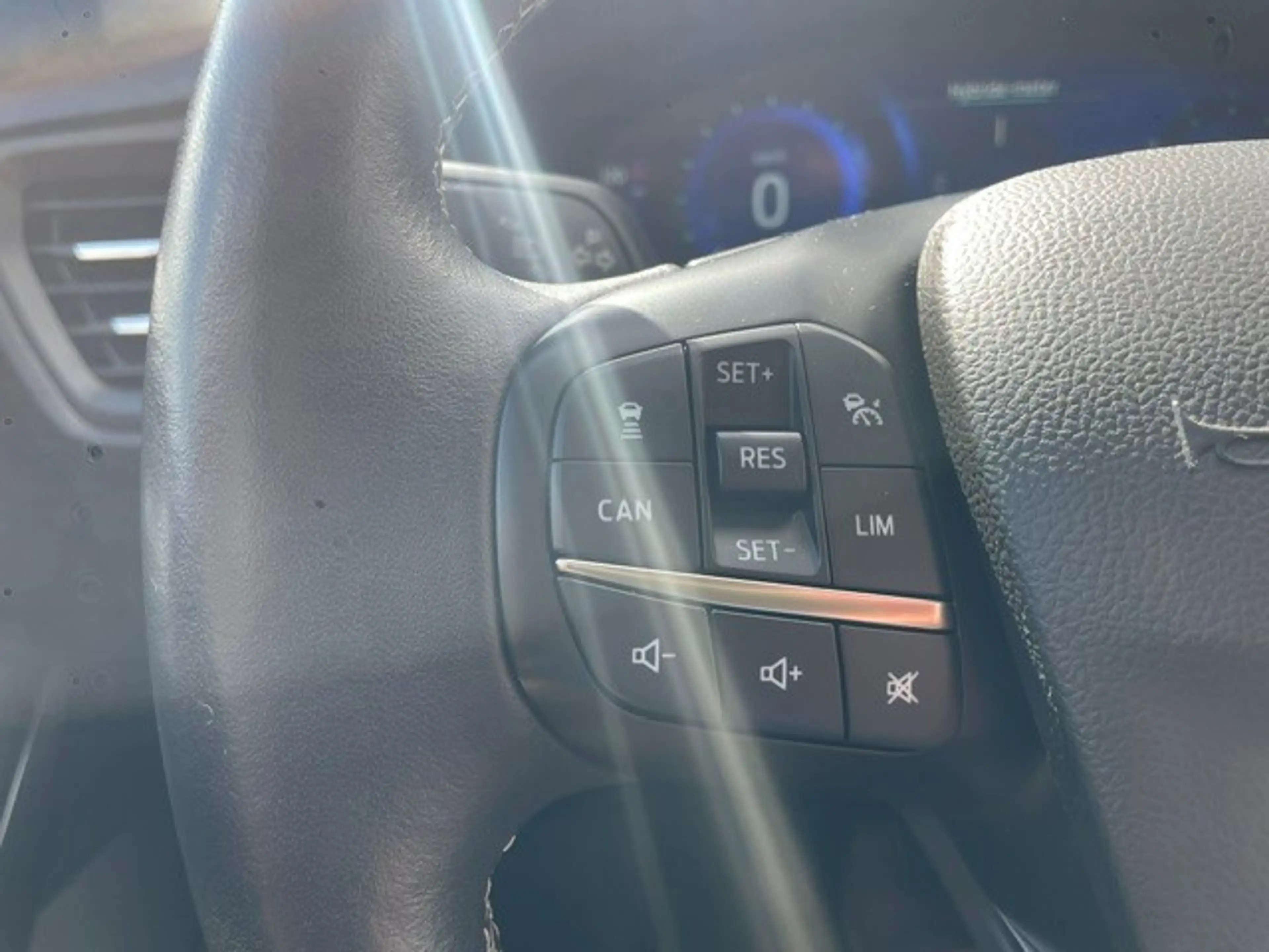 Ford Focus 1.0 EcoBoost Hybrid Active X Business — photo 5