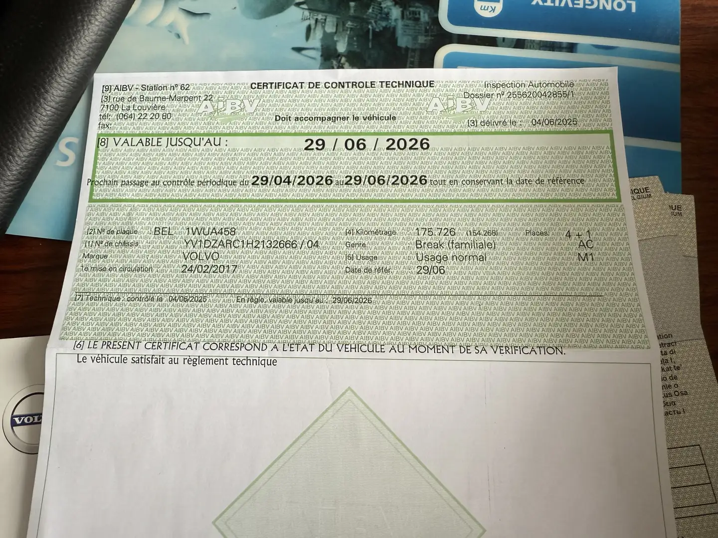 Volvo XC60 D3 Momentum voor Handelaar/Export! Gris - 2
