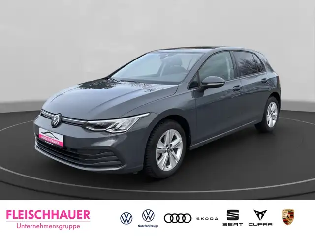 Volkswagen Golf VIII eTSI 1,0 Life Sitzheizung LED Climatronic
