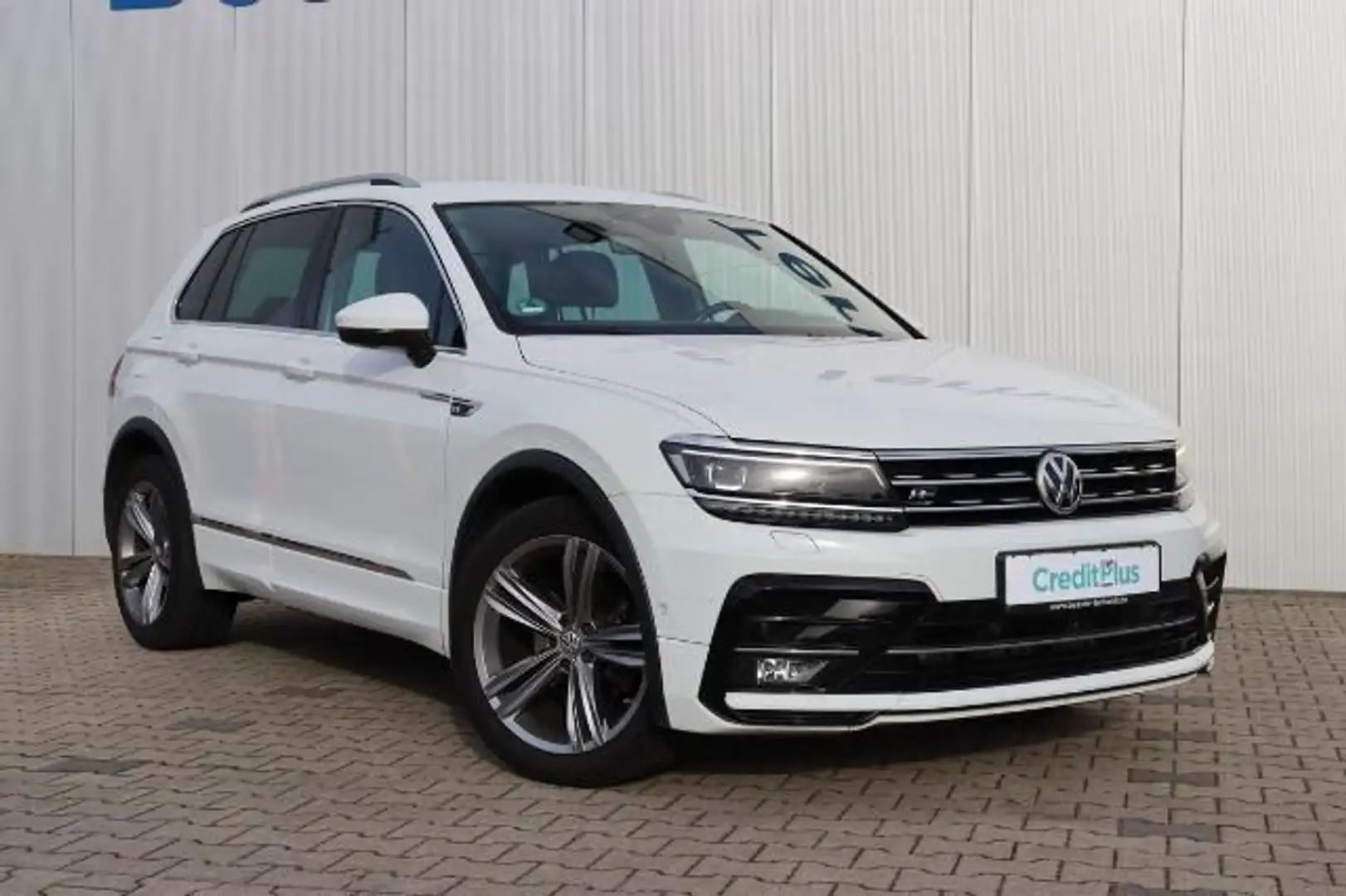 Volkswagen Tiguan 2.0 TDI Highline*R-Line*Head-Up*STHZG* - 2