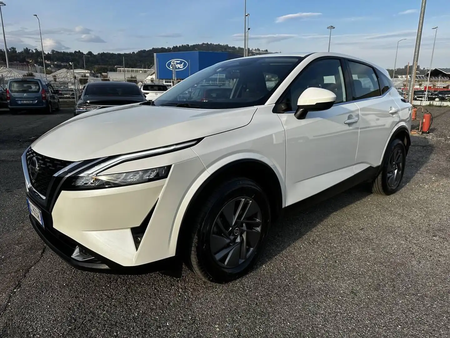 Nissan Qashqai 1.3 mild hybrid N-Connecta 2wd 140cv Blanco - 1