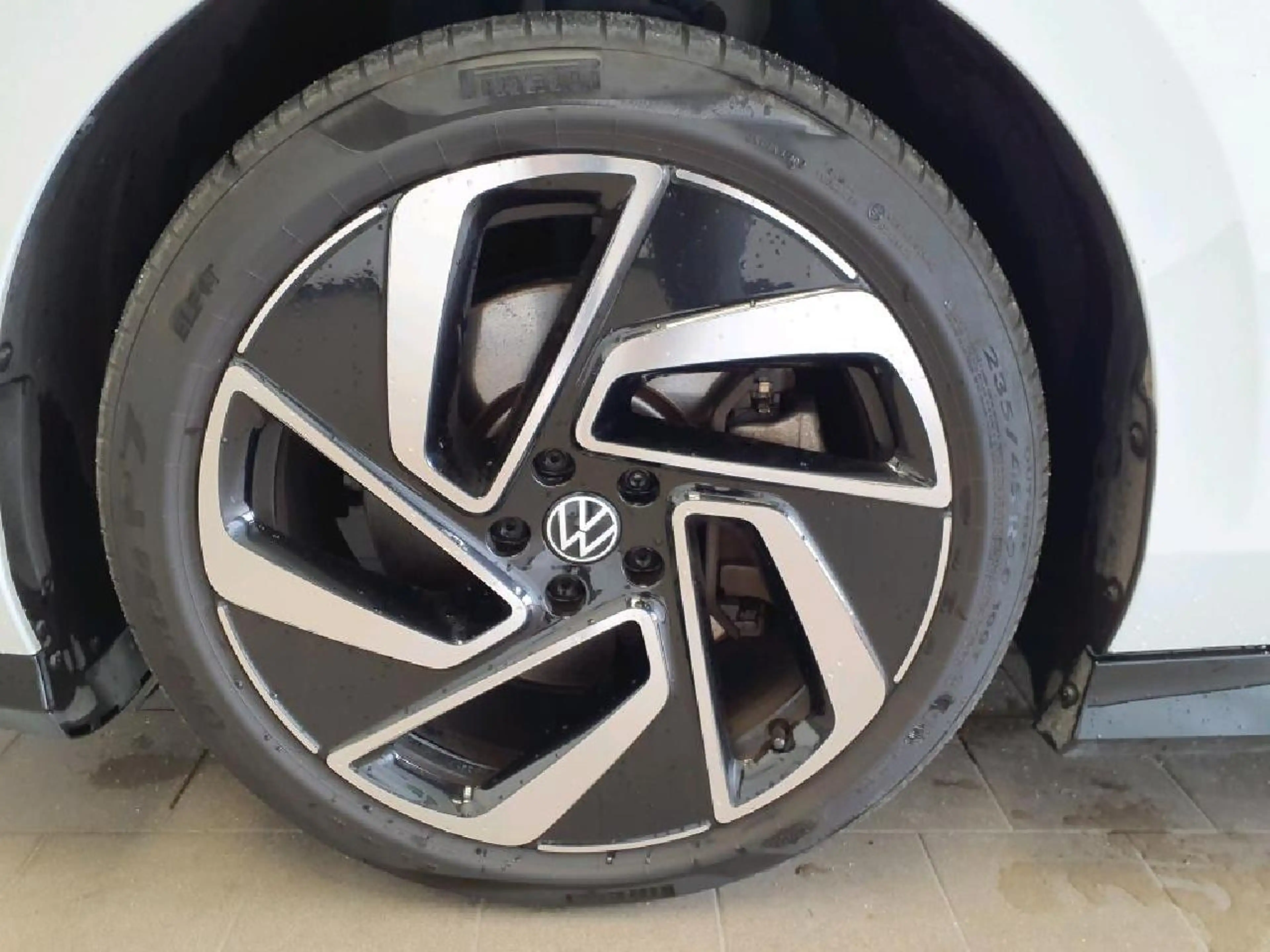 Volkswagen ID.7 Pro - AHK, Matrix, el.Sitze, Kamera — photo 7