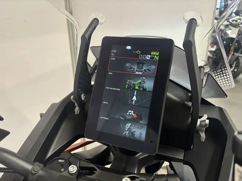 KTM 1390 Super Adventure - foto 6