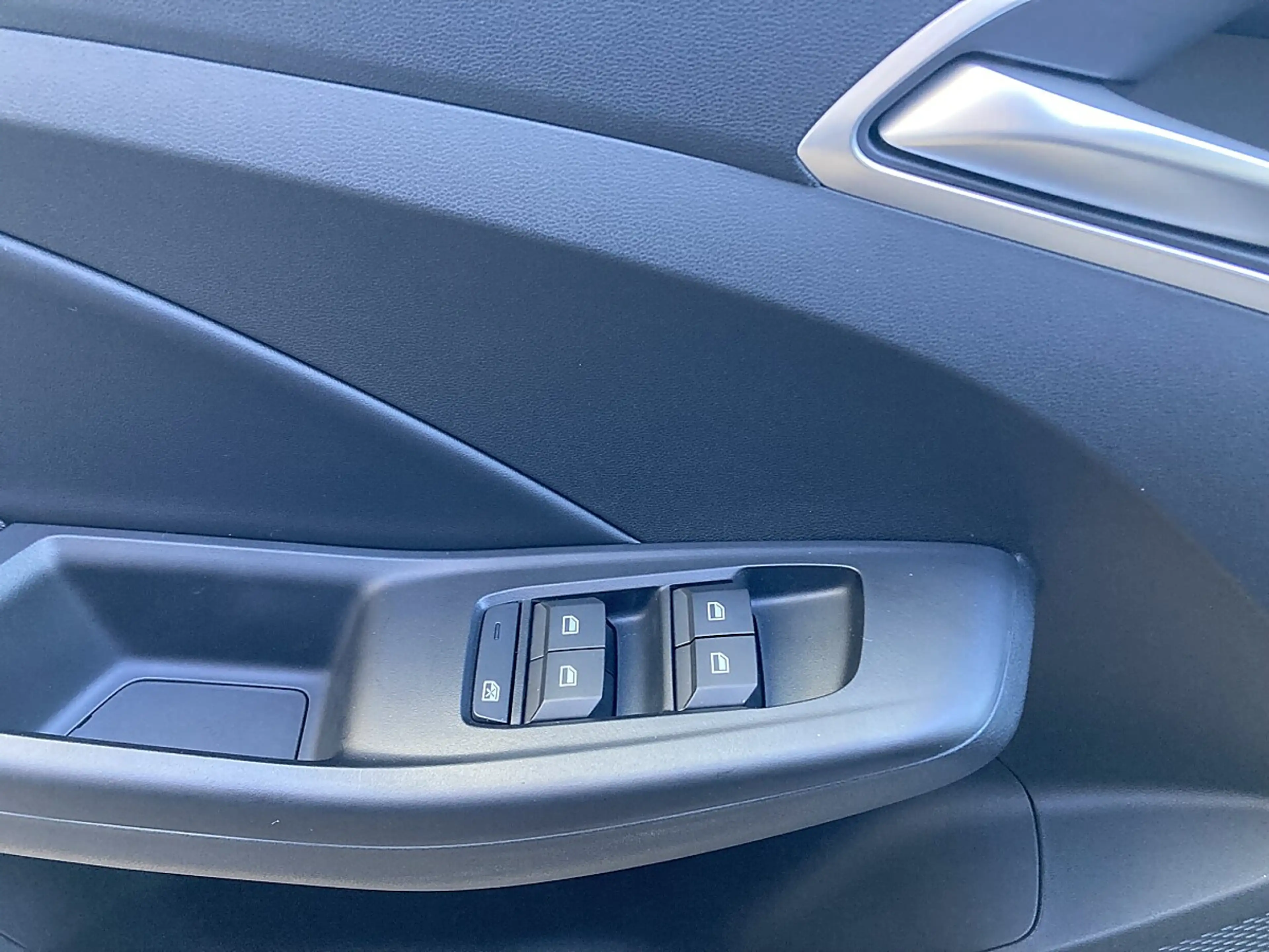 MG MG3 Comfort-Ausstattung  4Zylinder — photo 24