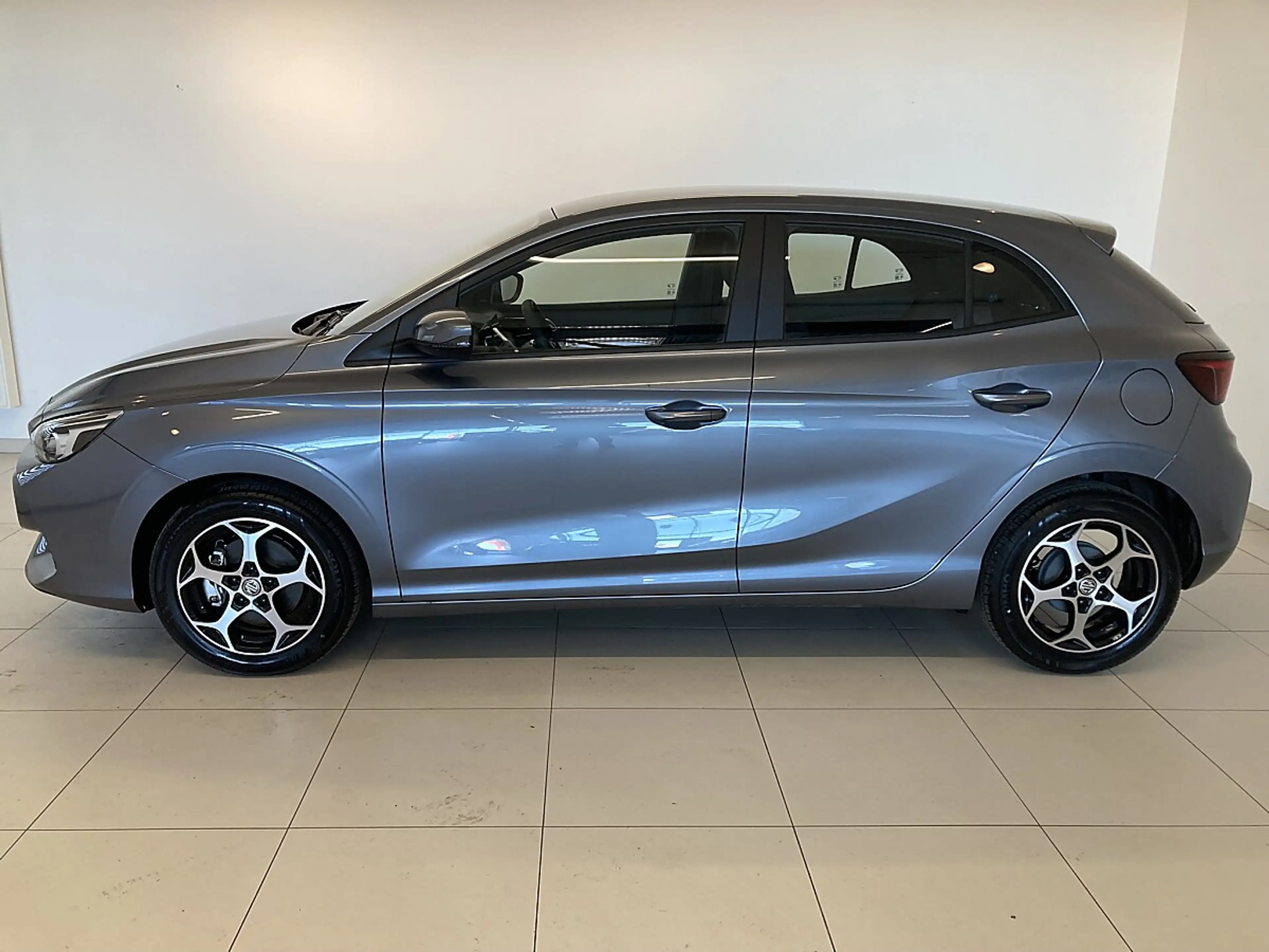 MG MG3 Comfort-Ausstattung  4Zylinder — photo 8