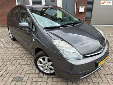 1.5 VVT-i Tech Edition / Navi / Clima / Cruise / N