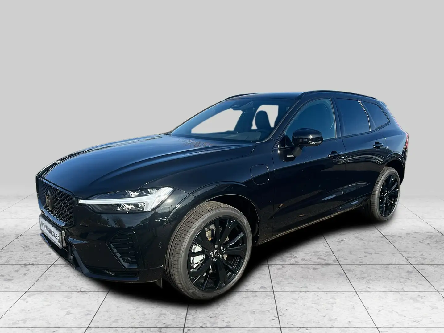 Volvo XC60 T6 BLACK MIDSOMMAR 539 EURO Schwarz - 2