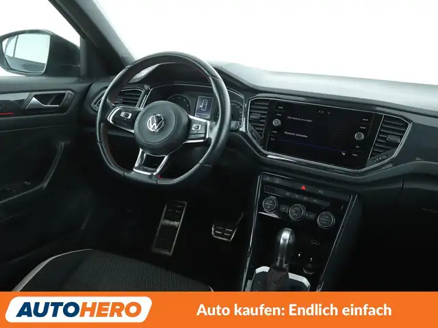 Volkswagen T-Roc view 13