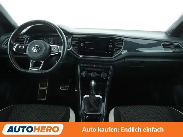 Volkswagen T-Roc view 12