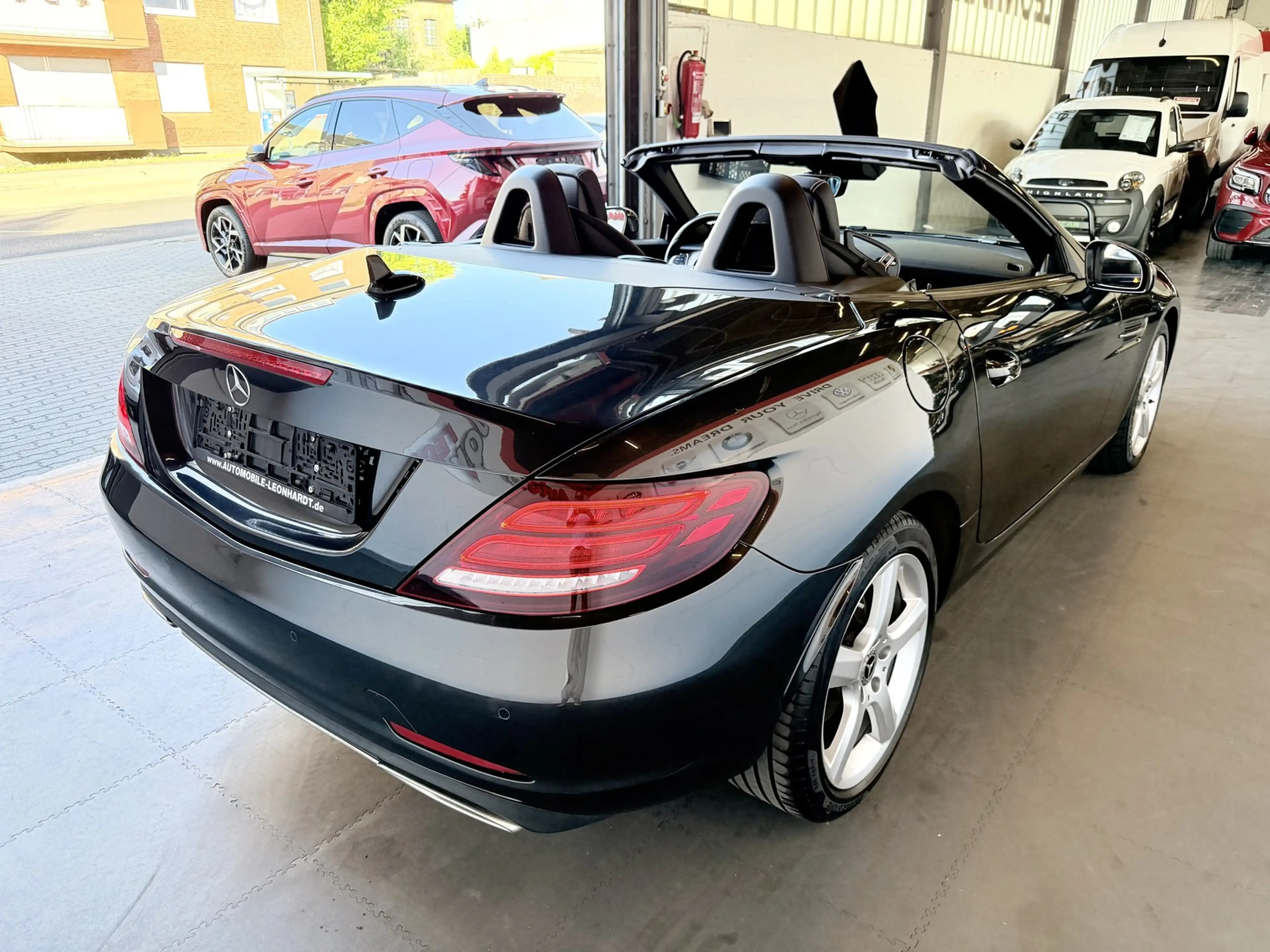 Mercedes-Benz SLC 200 2.Hand*Leder*Airscraf*LED*HU+Service neu ********* — photo 7