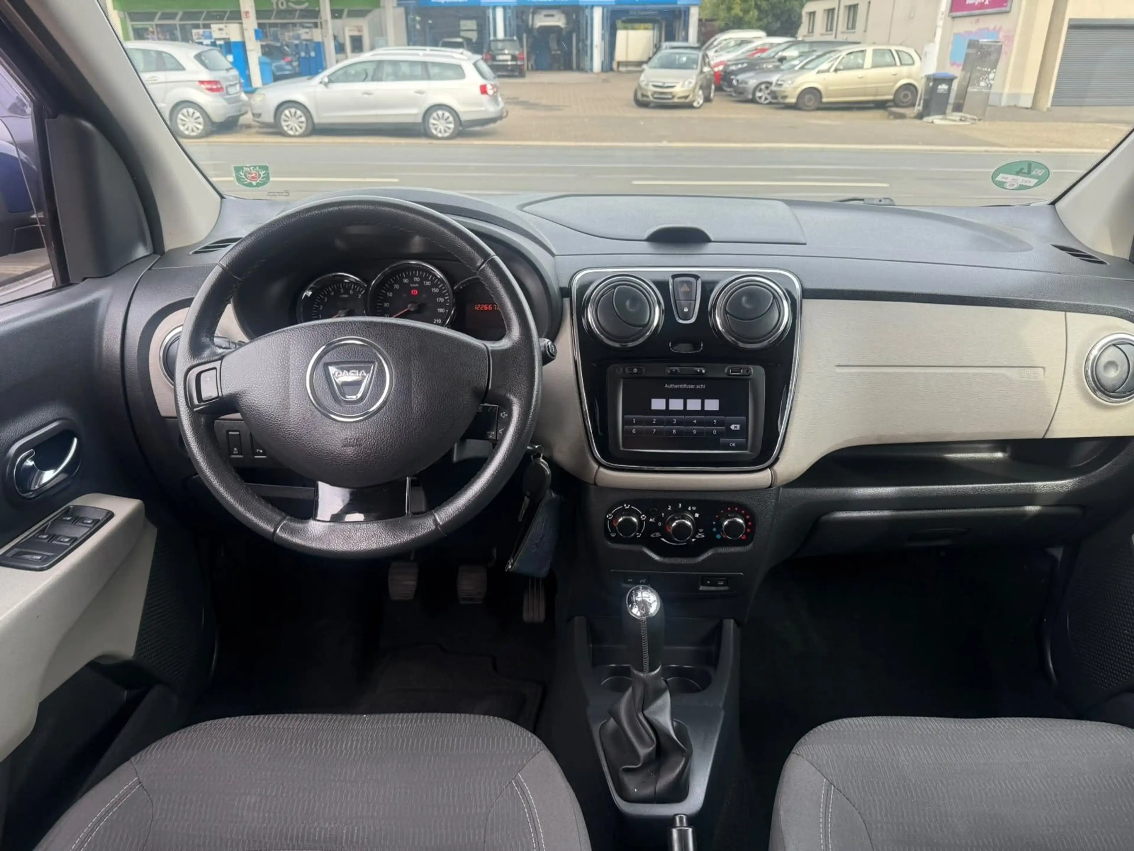 Dacia Lodgy Prestige*TÜV NEU* — photo 9
