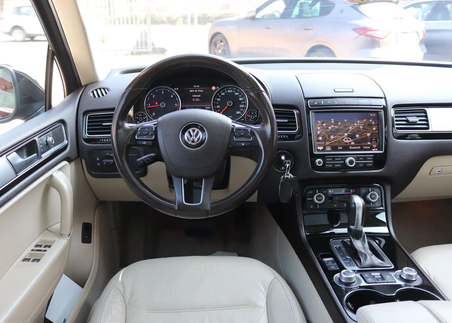 Volkswagen Touareg 3.0 TDI 4Motion 2Hd*StandHz*PANO*AHK*ACC Nero - 2