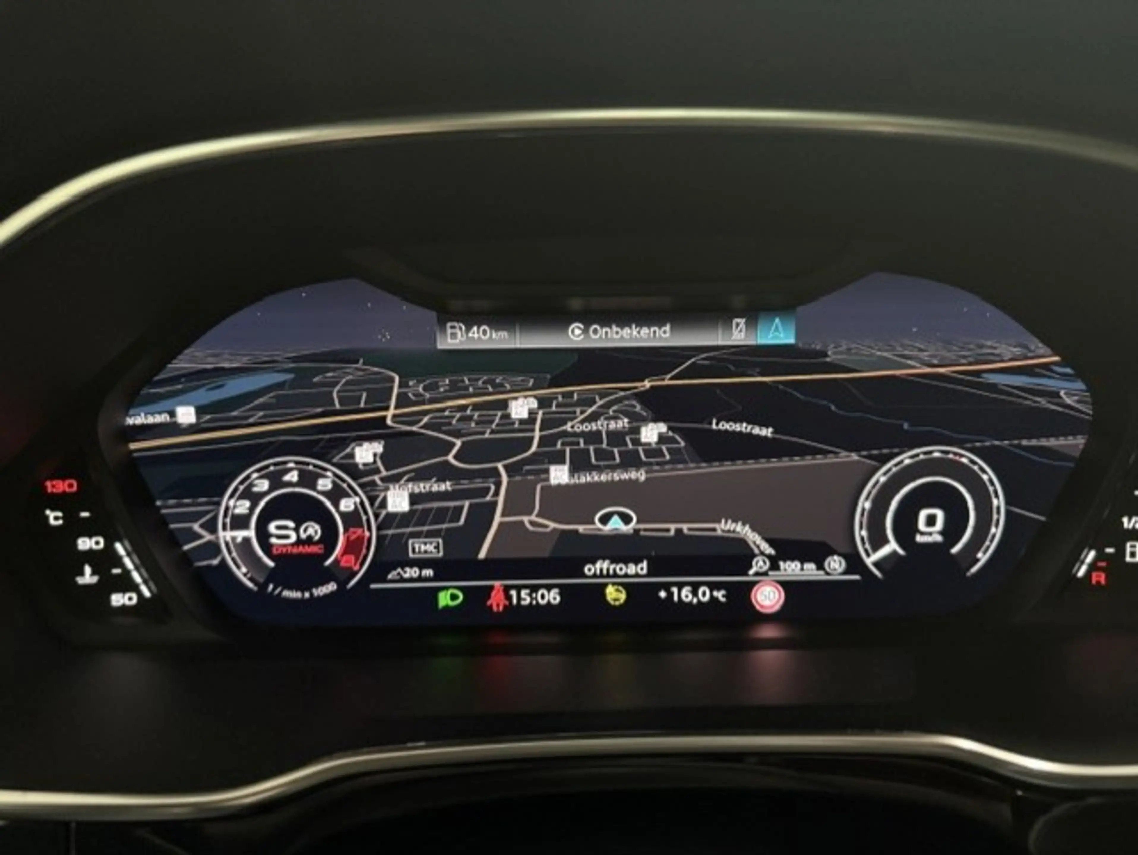 Audi RS Q3 Sportback Quattro PANO/RS SEAT/B&O — photo 21