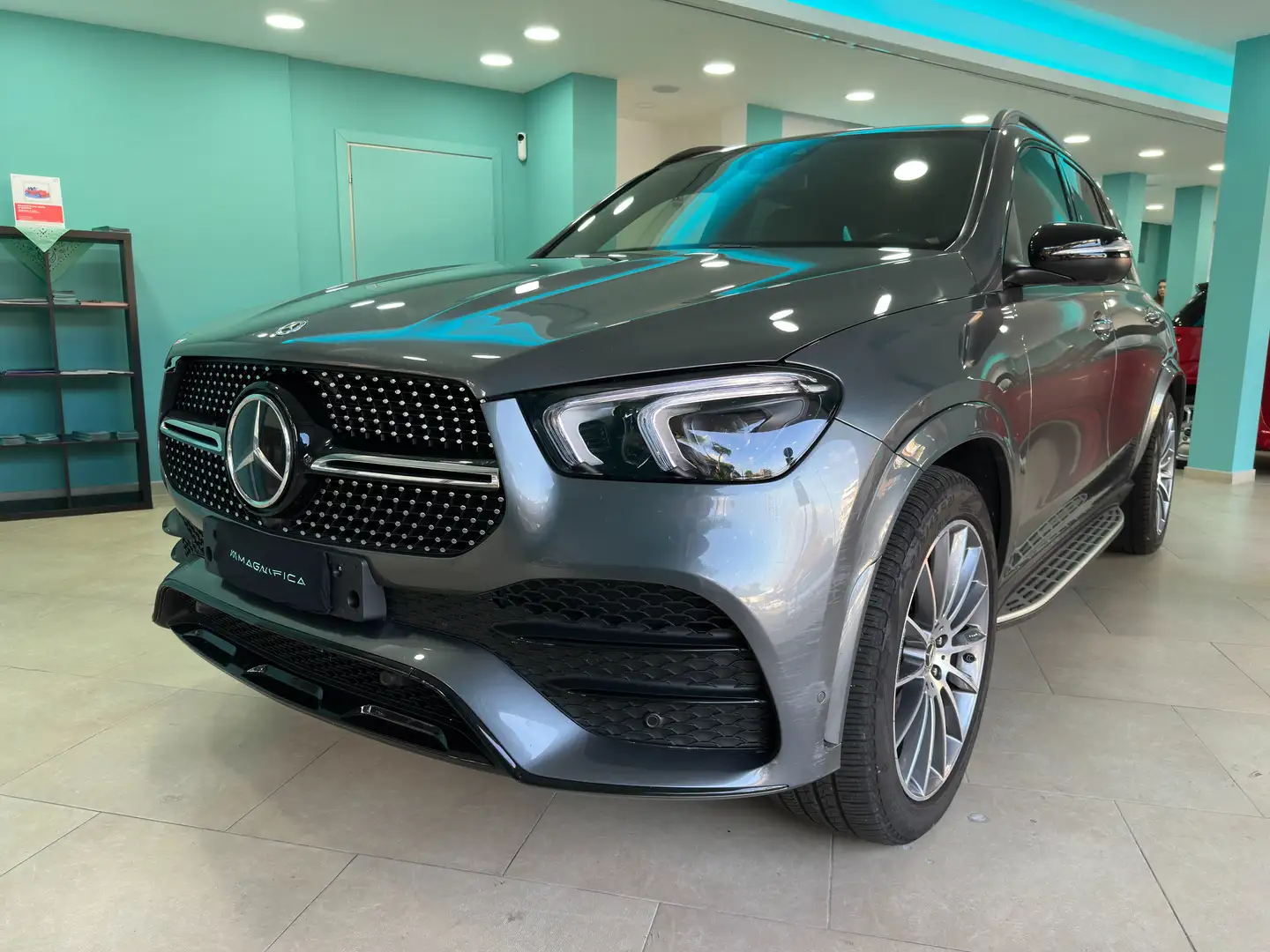 Mercedes-Benz GLE 350 de phev (e eq-power) AMG Premium Plus 4matic Grijs - 1