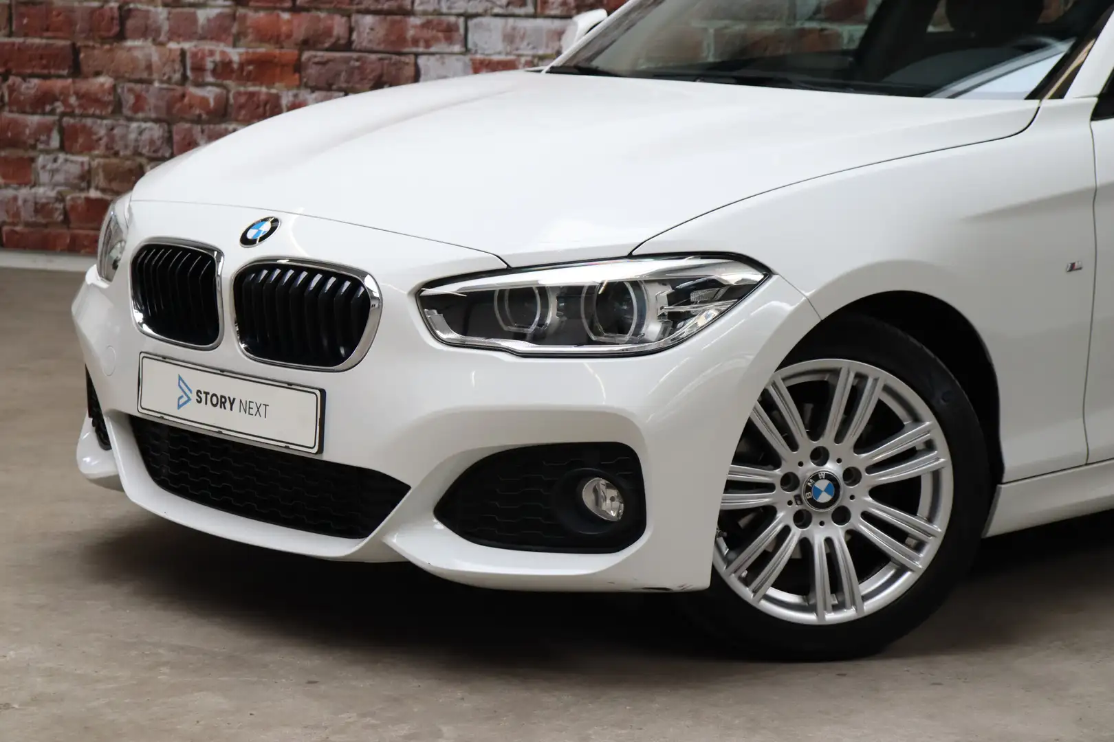 BMW 118 1 Serie 118i Executive M Sport Pakket 3 deurs / Na Blanc - 2