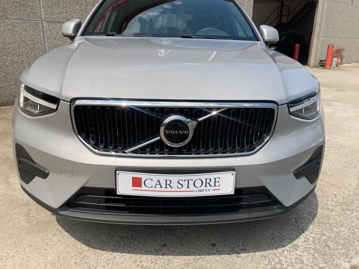 Volvo XC40 T2 Core Zilver - 2
