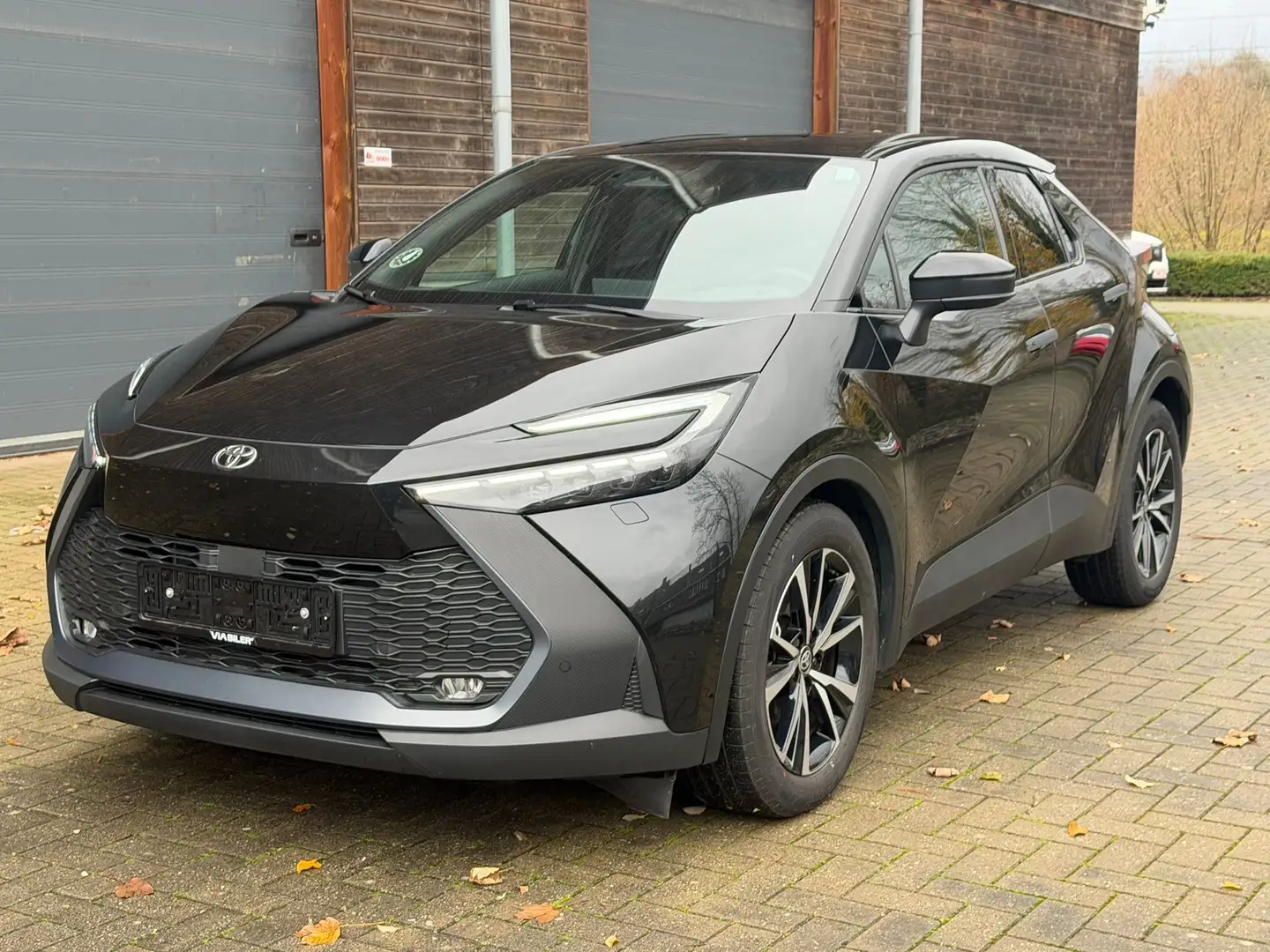 Toyota C-HR 1.8 Hybrid BLACK EDTION BI-TON GARANTIE TOYOTA - 1