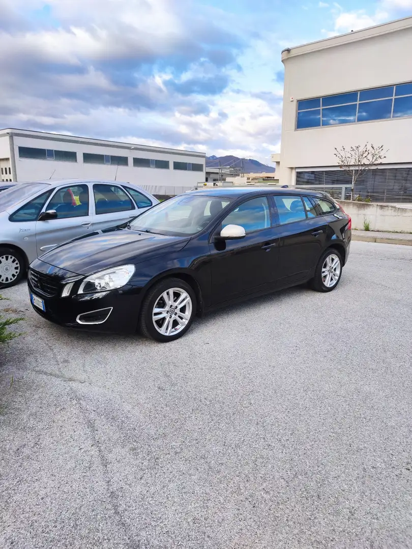 Volvo V60 1.6 d2 (drive) Momentum - 2