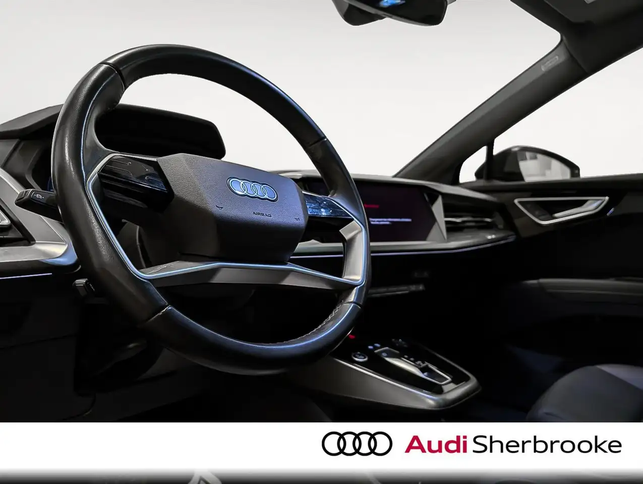 Audi Q4 e-tron снимка Audi Q4 e-tron