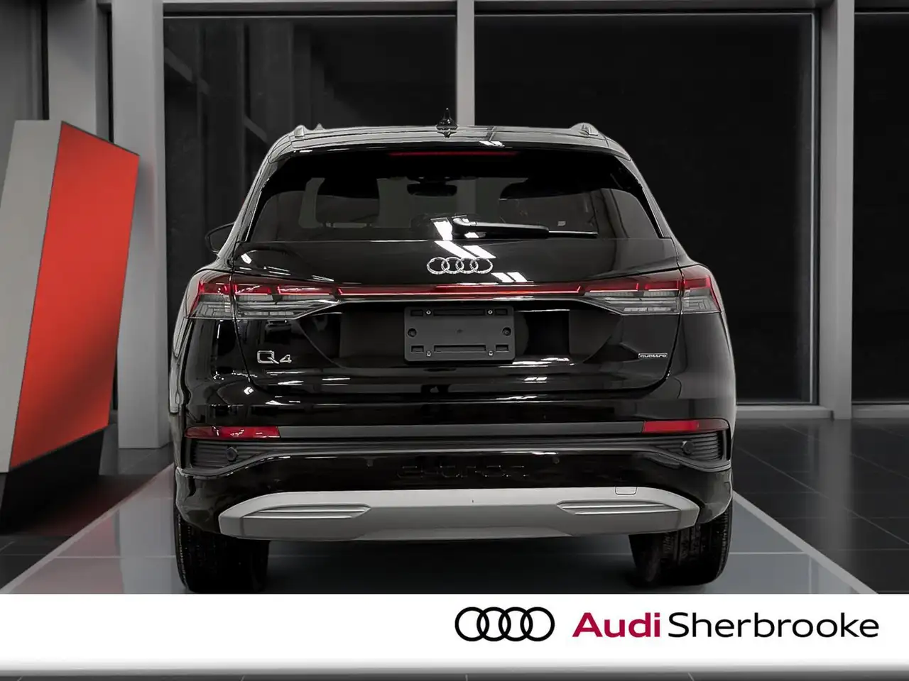 Audi Q4 e-tron снимка Audi Q4 e-tron