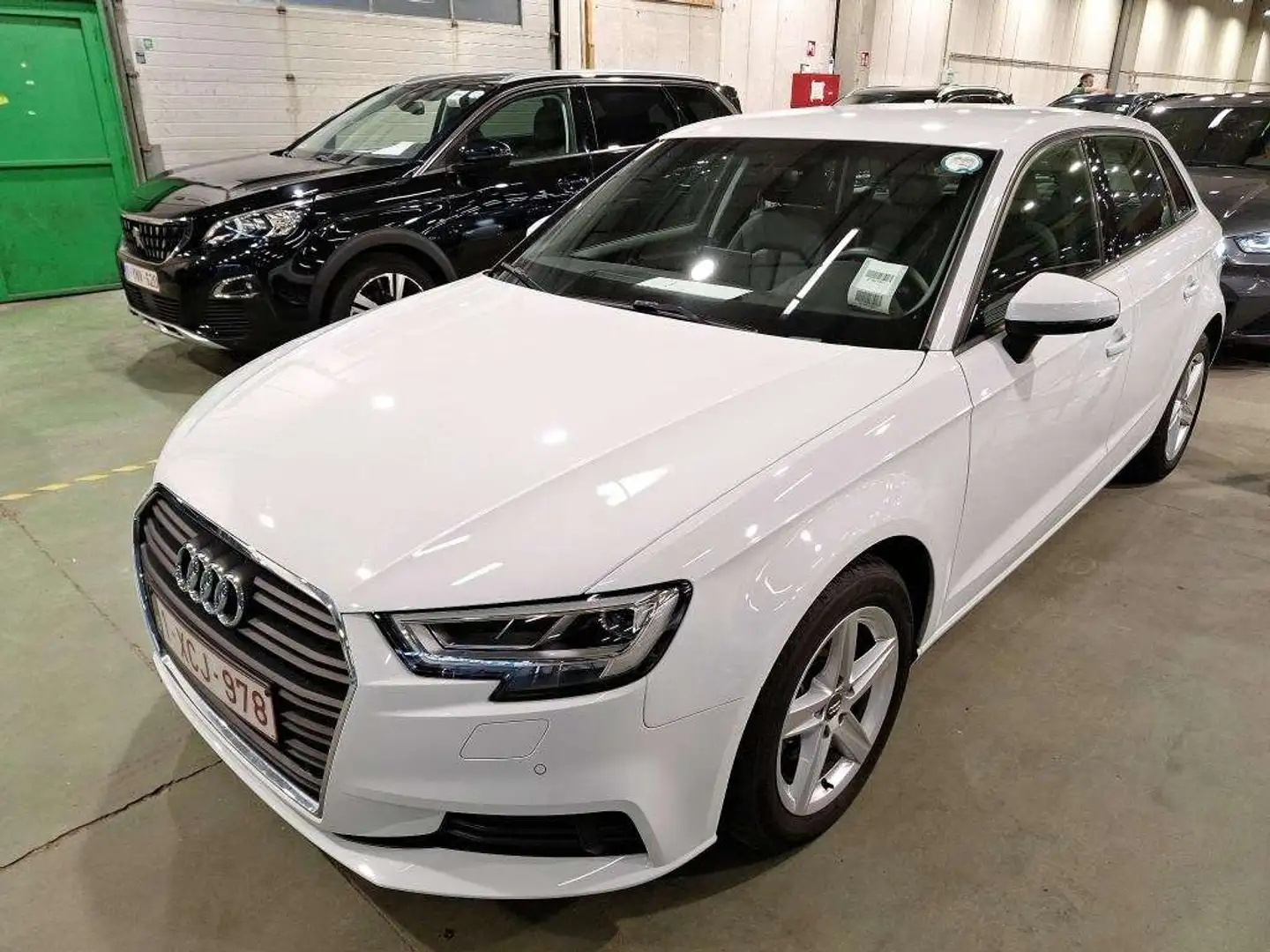 Audi A3 30TFSi Sportback Design *CUIR-VIRTUAL-LED-NAVI* Blanco - 2