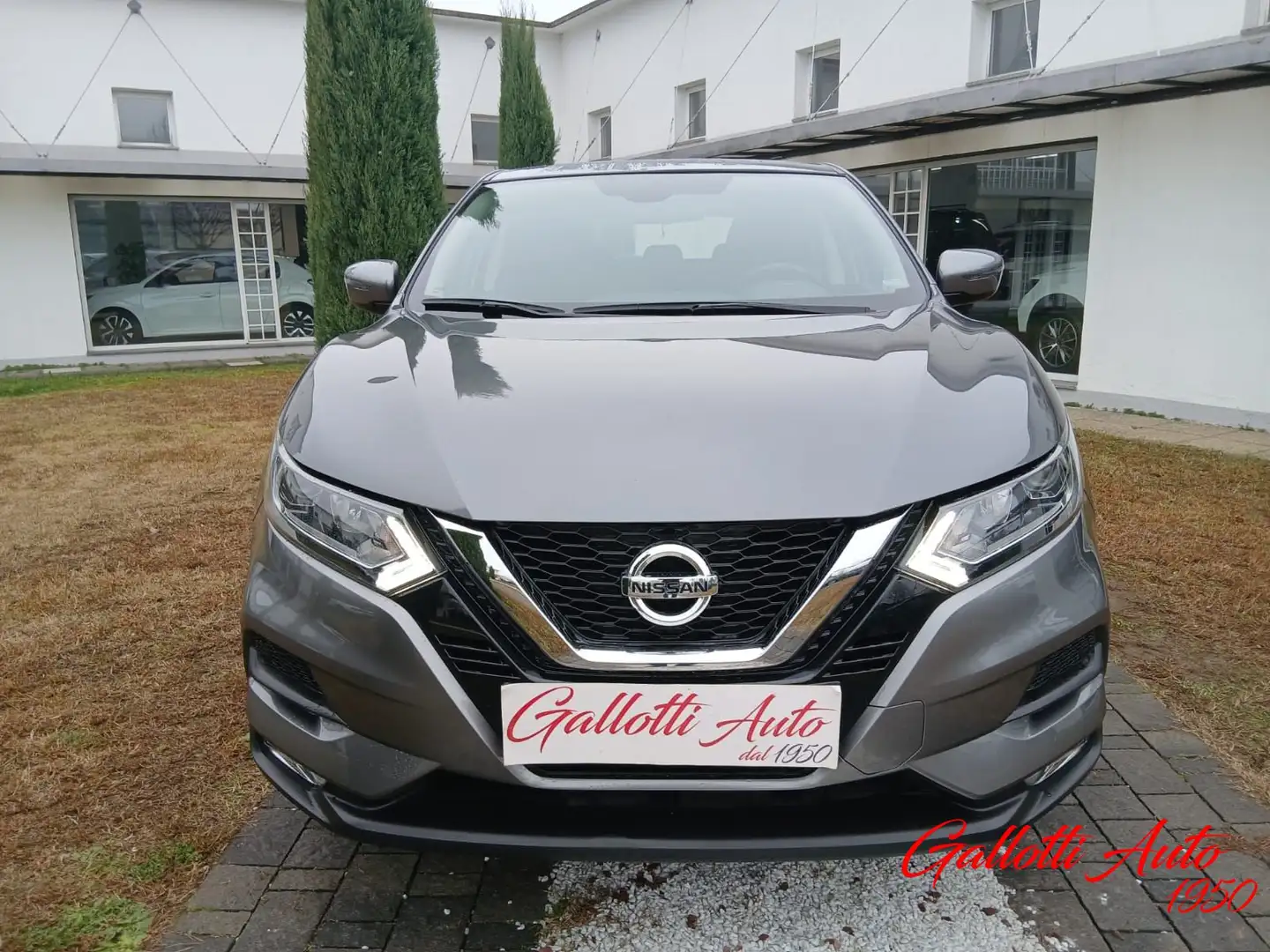 Nissan Qashqai 1.3 DIG-T 140 CV Gris - 2