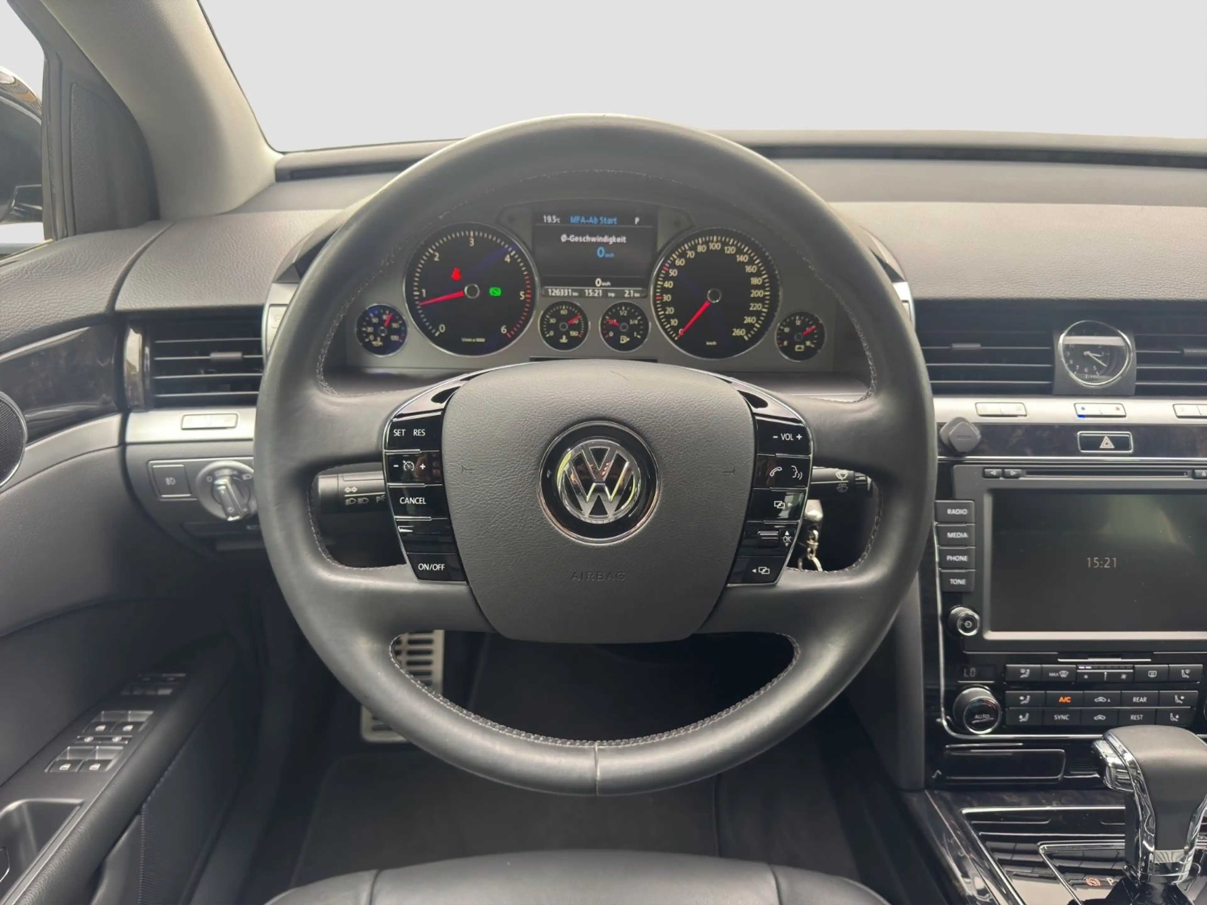 Volkswagen Phaeton V6 TDI 4Motion * 126.335 Km * — photo 15