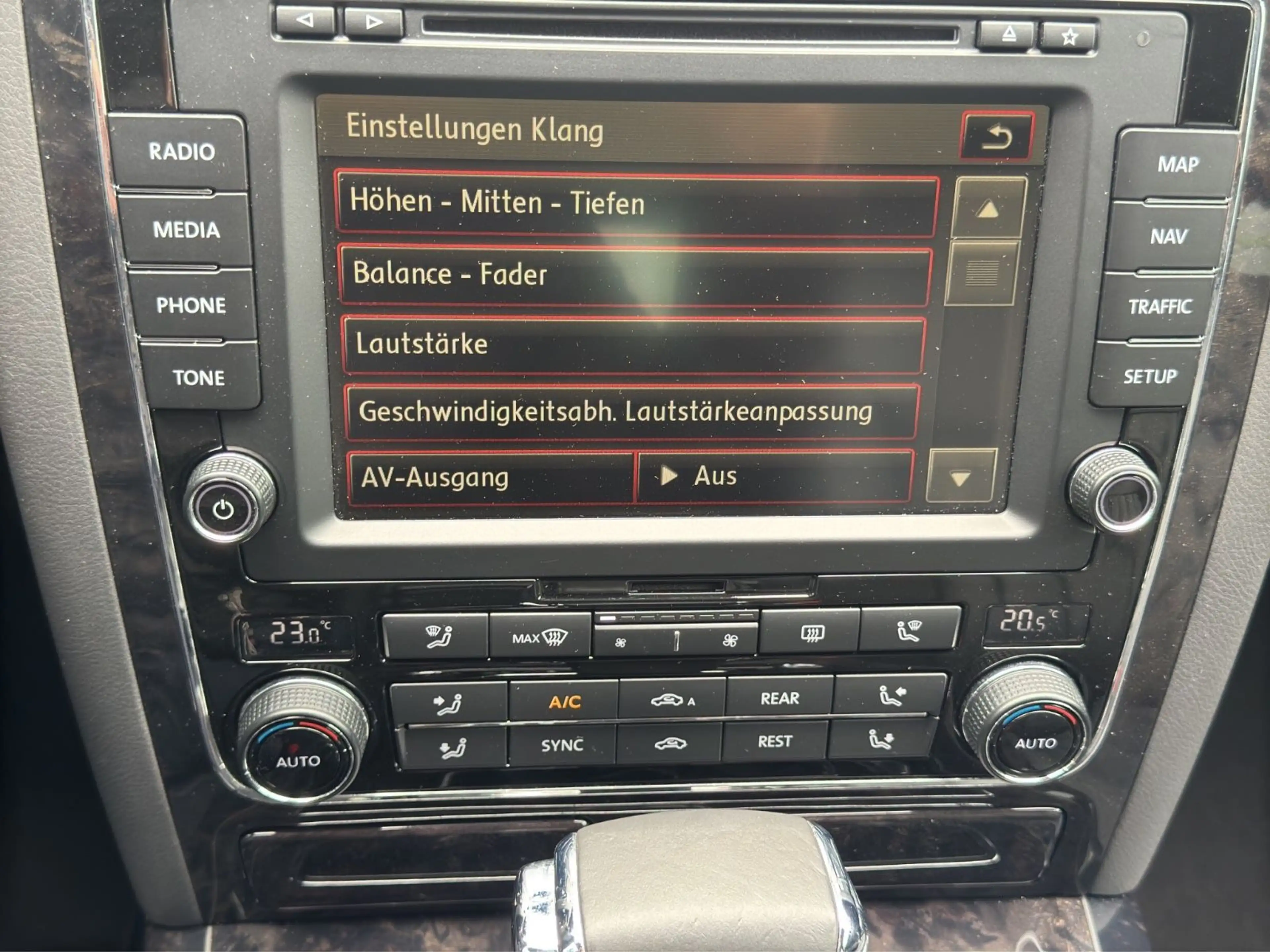 Volkswagen Phaeton V6 TDI 4Motion * 126.335 Km * — photo 18