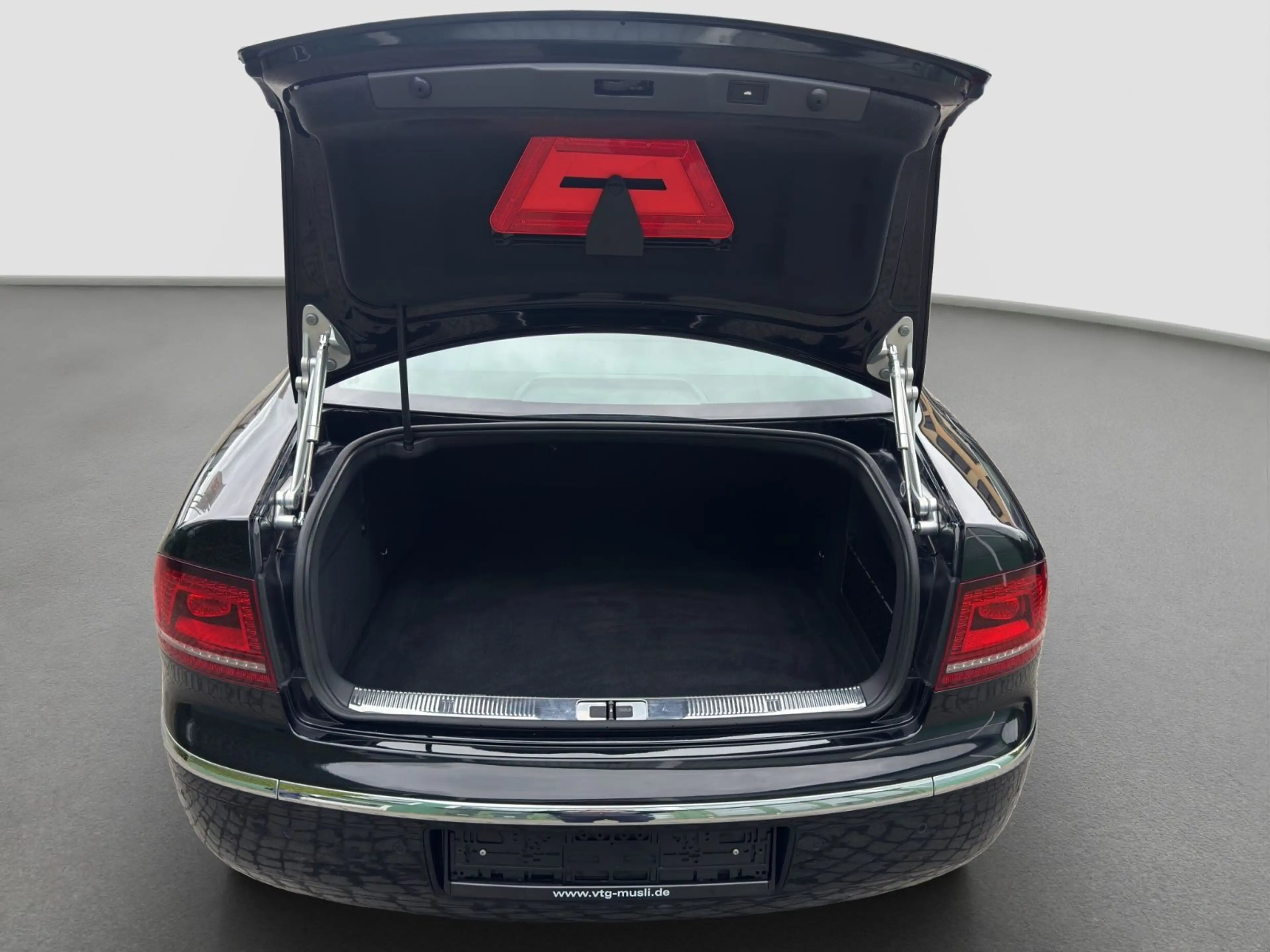 Volkswagen Phaeton V6 TDI 4Motion * 126.335 Km * — photo 26