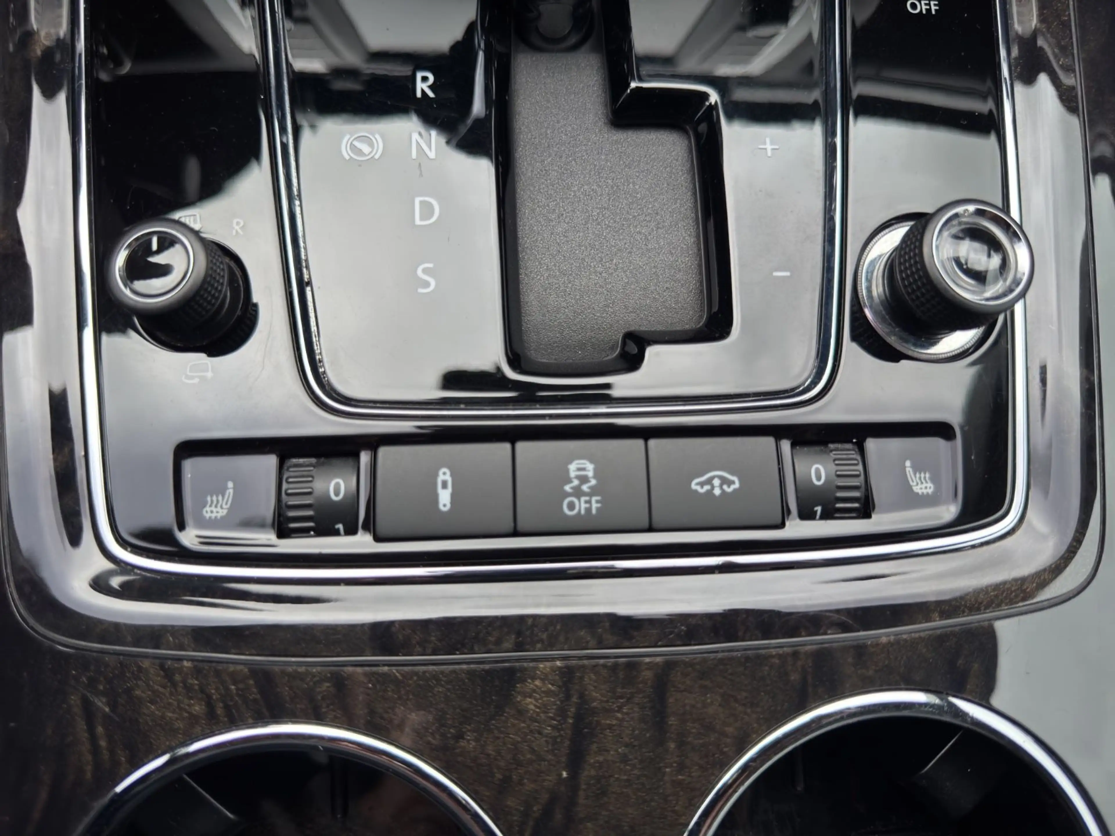 Volkswagen Phaeton V6 TDI 4Motion * 126.335 Km * — photo 21