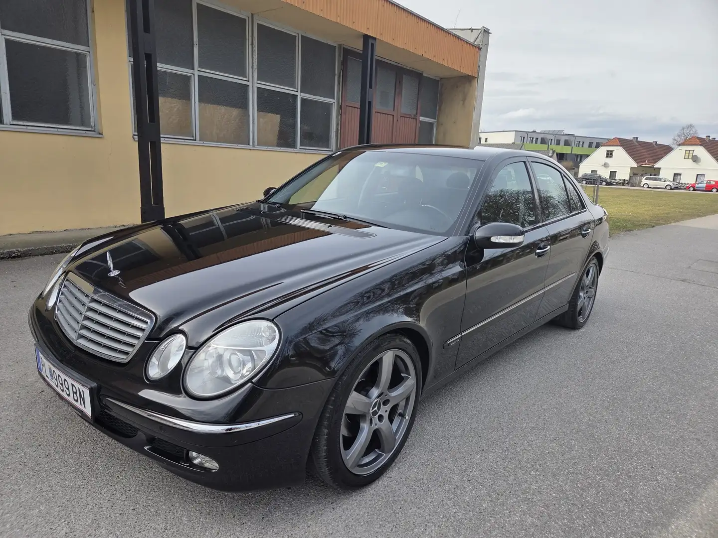 Mercedes-Benz E 220 CDI Automatik Elegance DPF - 2