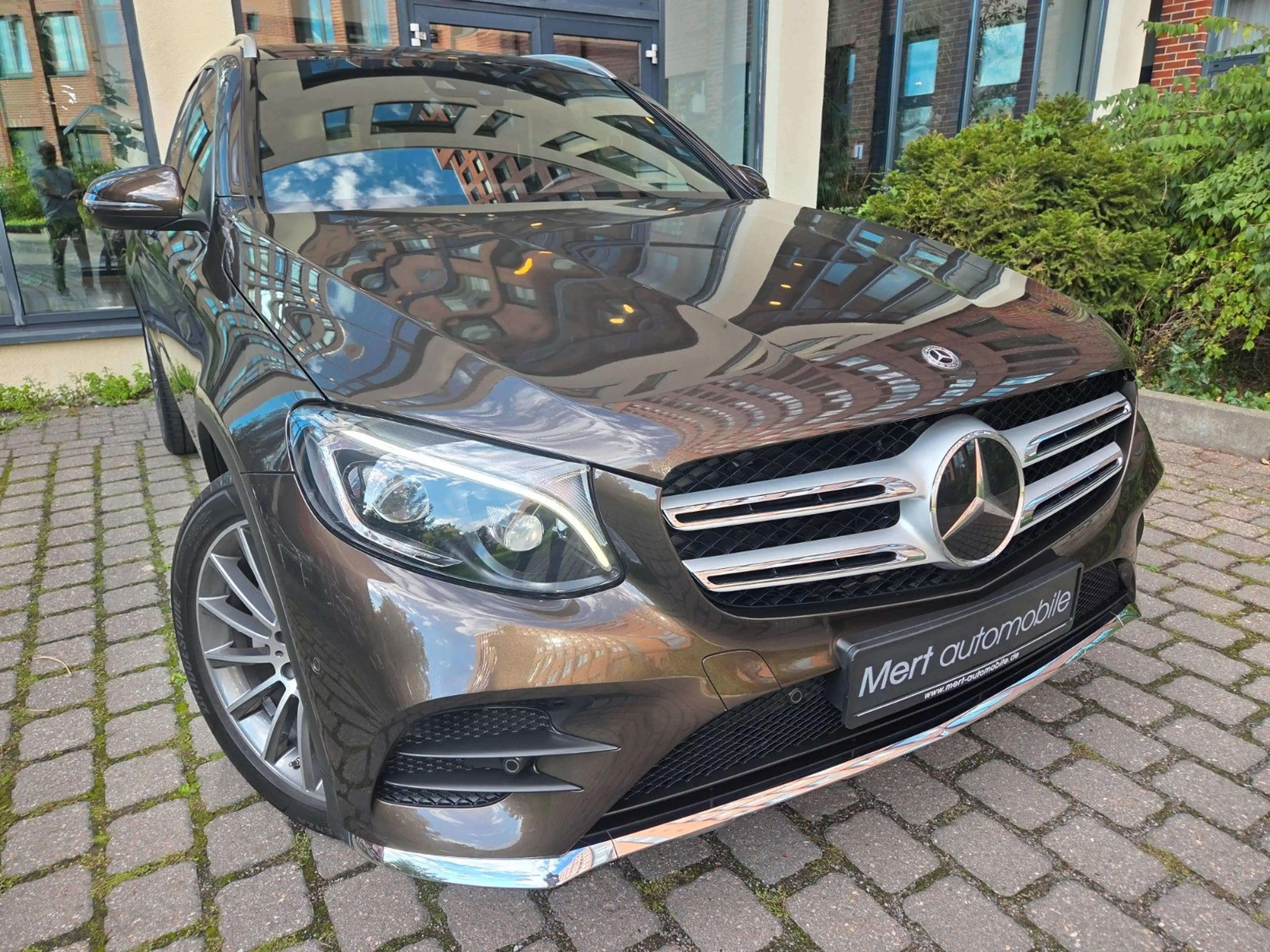 Mercedes-Benz GLC 250 4MATIC*AMG*PANO*DISTR*AHK*TOTW*LEDER*