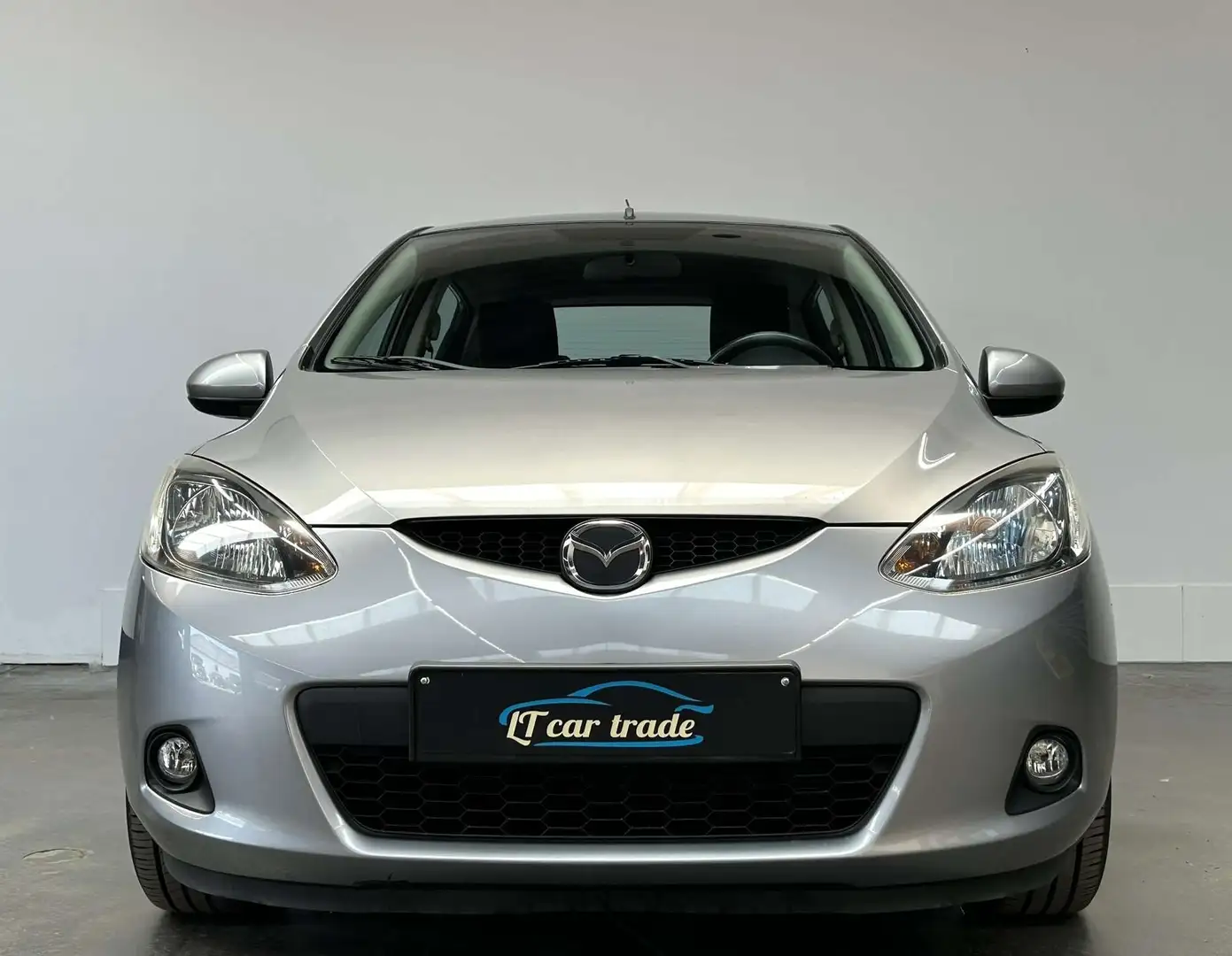 Mazda 2 1.3i Active* Airco * Alu velgen * Garantie Gris - 2