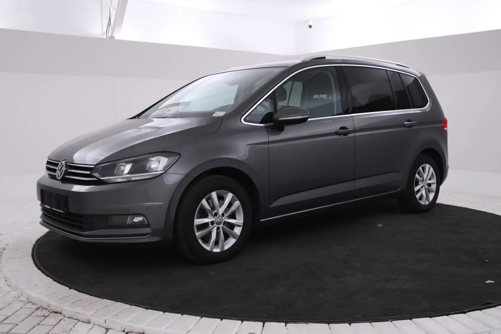 Volkswagen Touran 1.6 TDI SCR Highline apple carplay, Navigatie, Cli Grijs - 1