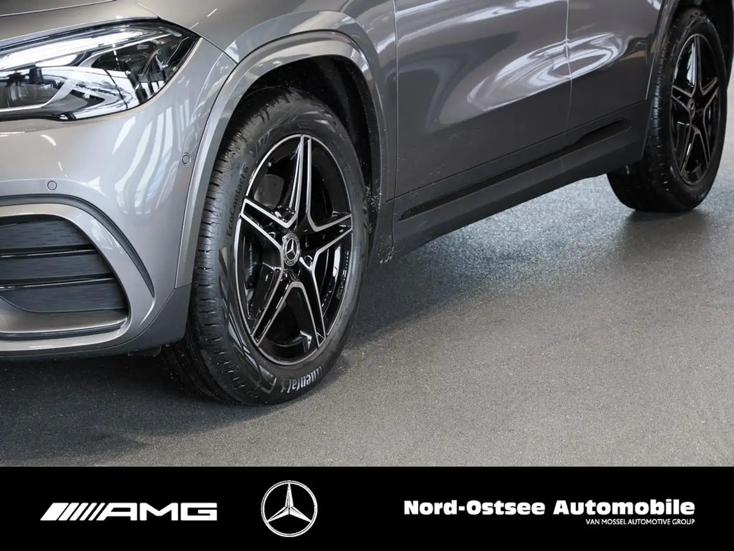 Mercedes-Benz GLA 200 360 ACC AHK AUT Fernlichtass. Kam. LED Grau - 2