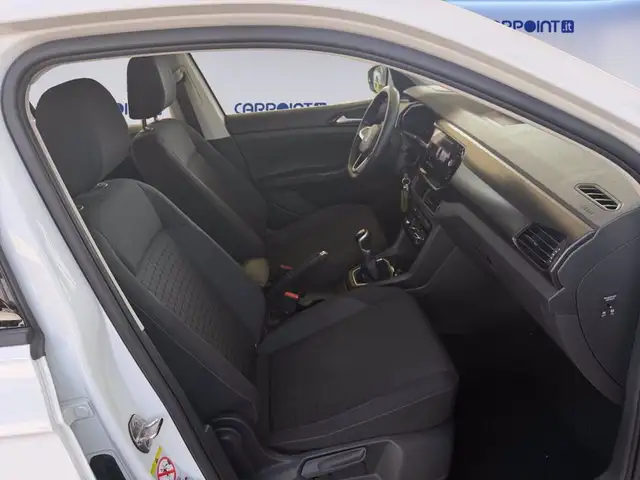 Volkswagen T-Cross view 16