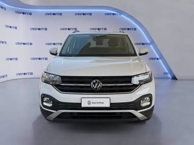 Volkswagen T-Cross view 9