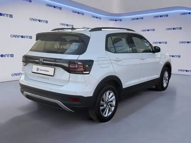 Volkswagen T-Cross view 6